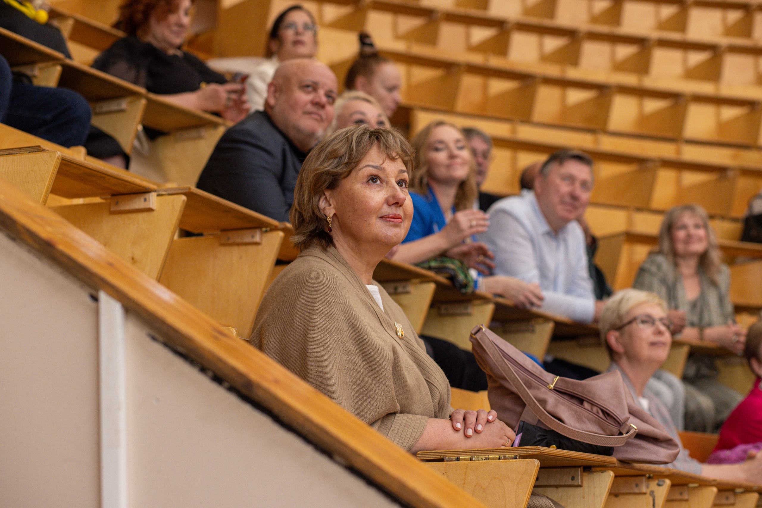 Встреча выпускников. Стоматологи СПб. Семейный фотограф в Вышнем Волочке — Ульяна Иванова | Фотосессии для всей семьи