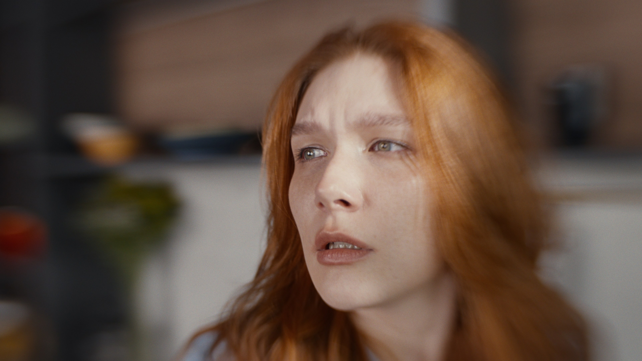 Беги (music video). Colorist Ivan Serzhanov