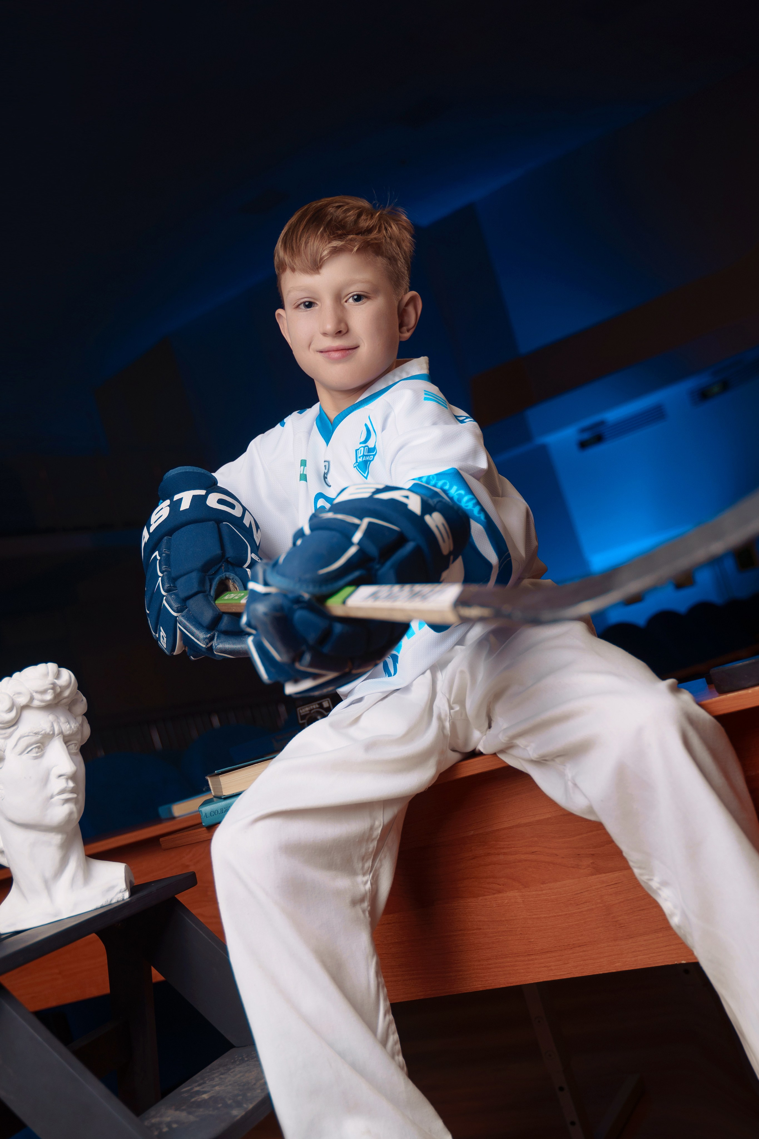 Тверь. Выпускные альбомы «под ключ» в оригинальном, авторском стиле. Фотограф на выпускной. Стильная и классически выдержанная съёмка. Школьные альбомы. Стильно. Современно. Никакого конвейера. Индивидуальный подход. Выпускная фотография. Последний звонок. Фото на выпускной. Школьный фотограф.