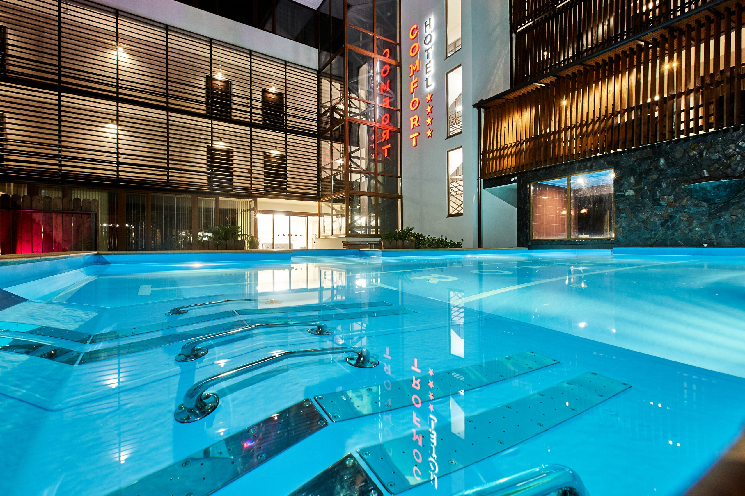 KOMFORT. Семейный фотограф на крещение и венчание