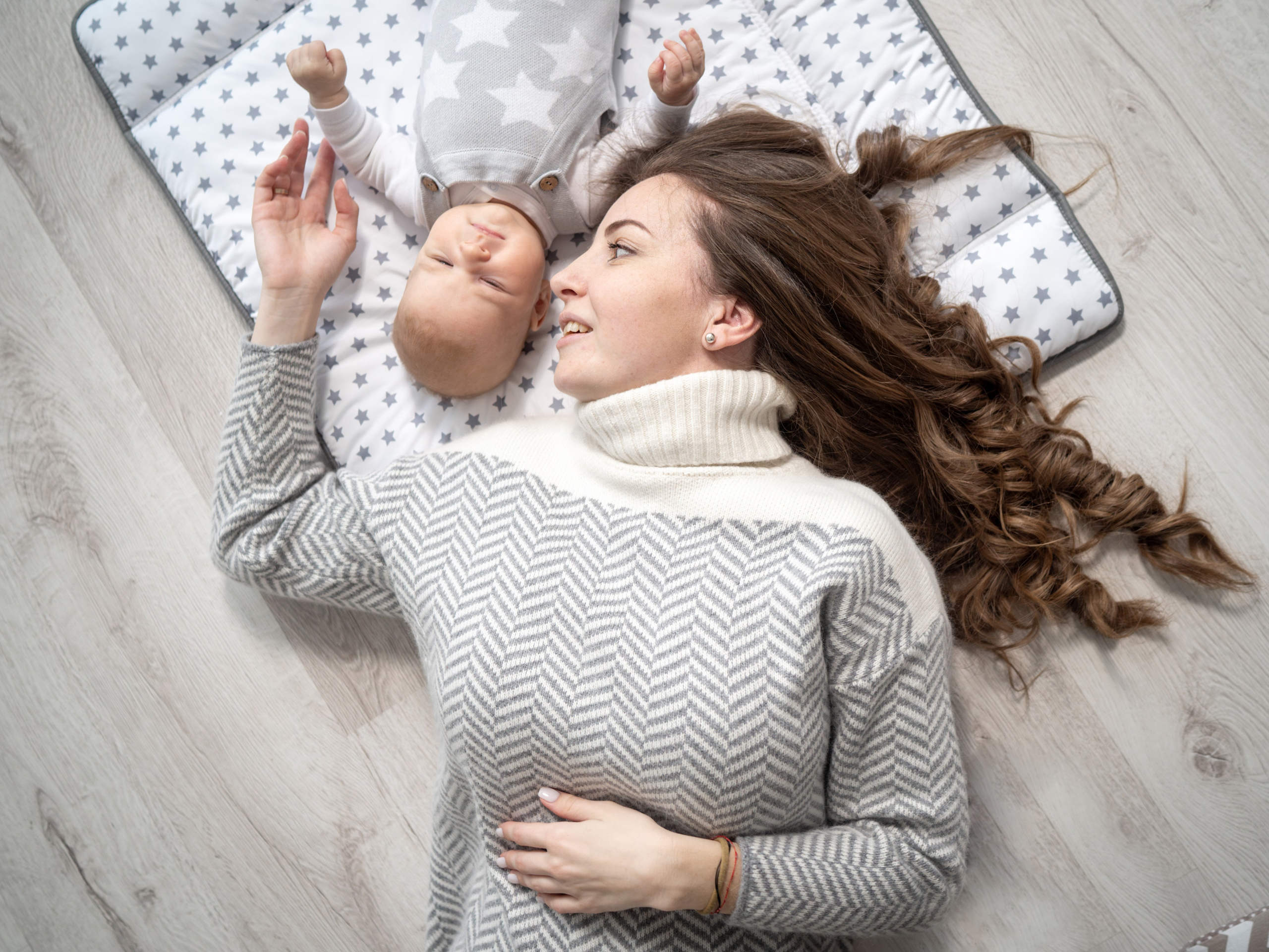 С самоедской лайкой. Фотограф Зинаида Евдокимова