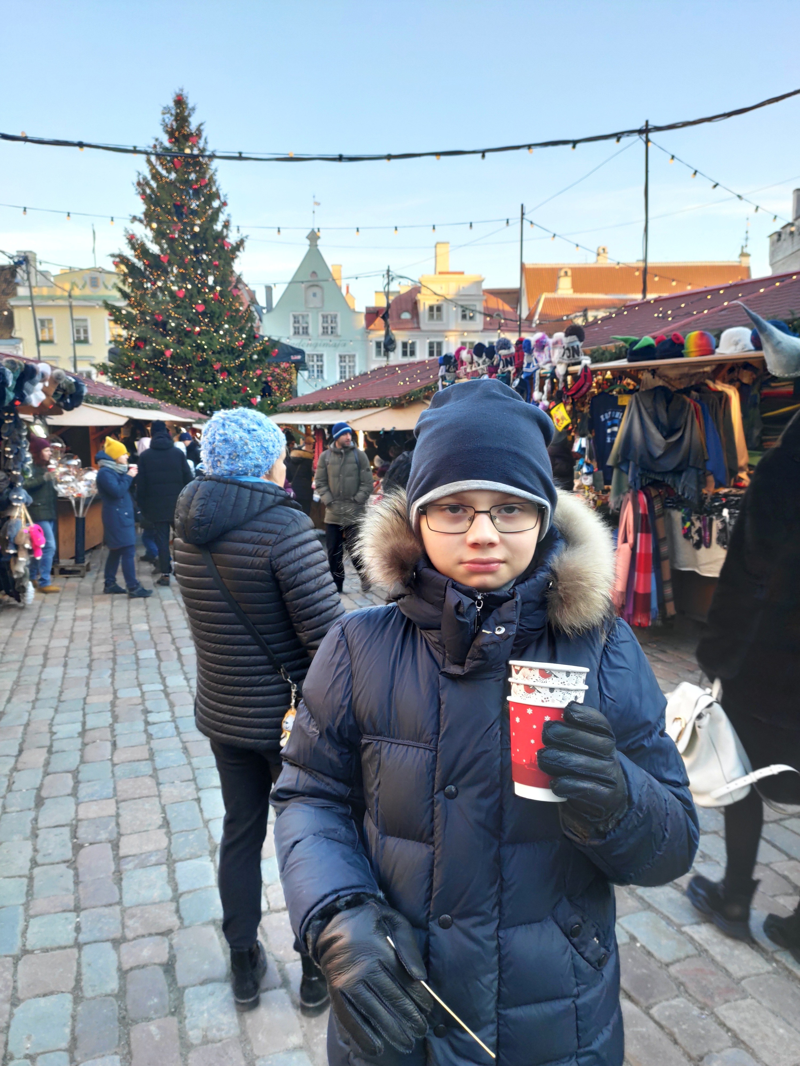 Поели, попили, погрелись, можно и дальше гулять