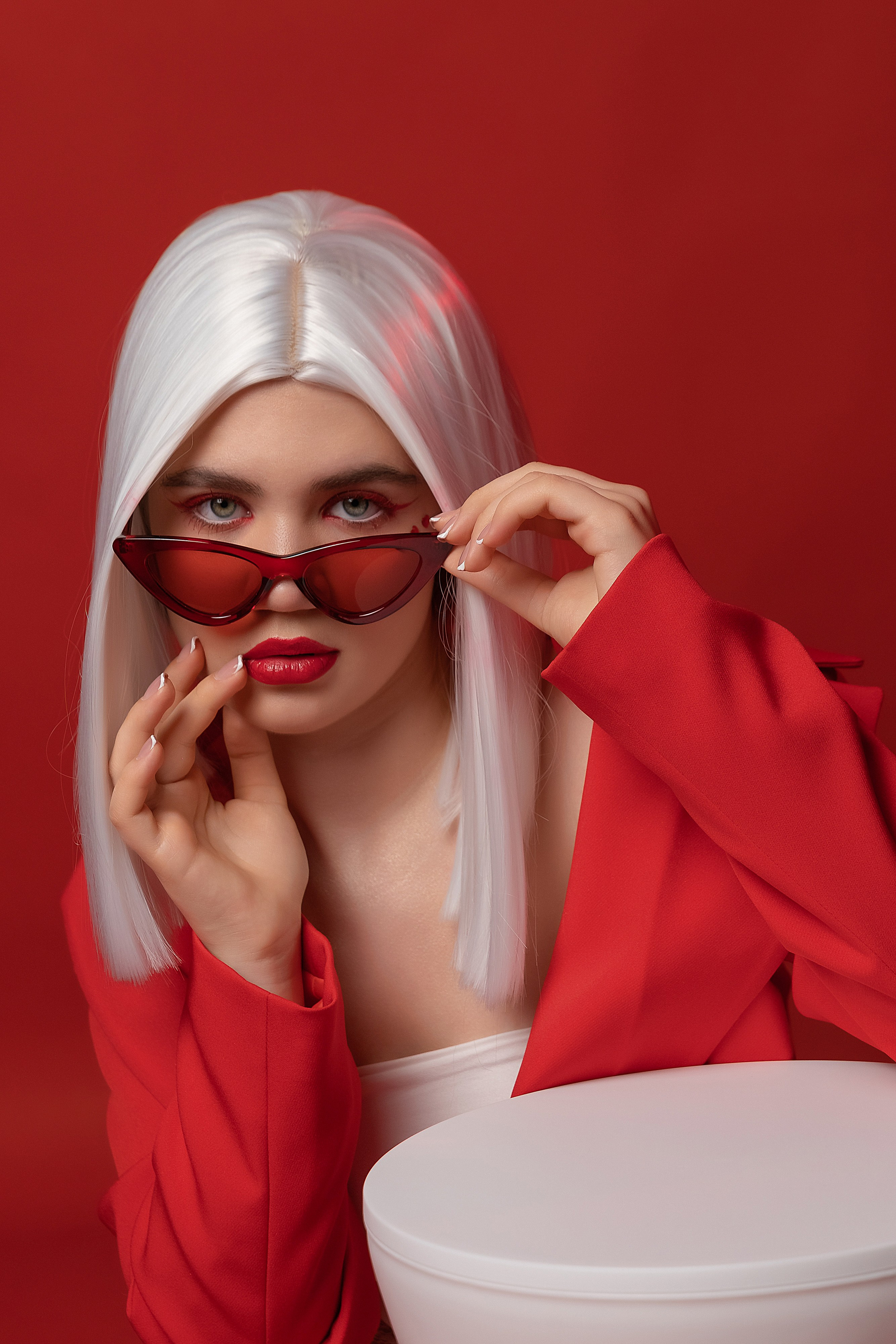 индивидуальная фотосессия женская фотосъемка студийная фотосессия минимализм фотостудия Армавир циклорама