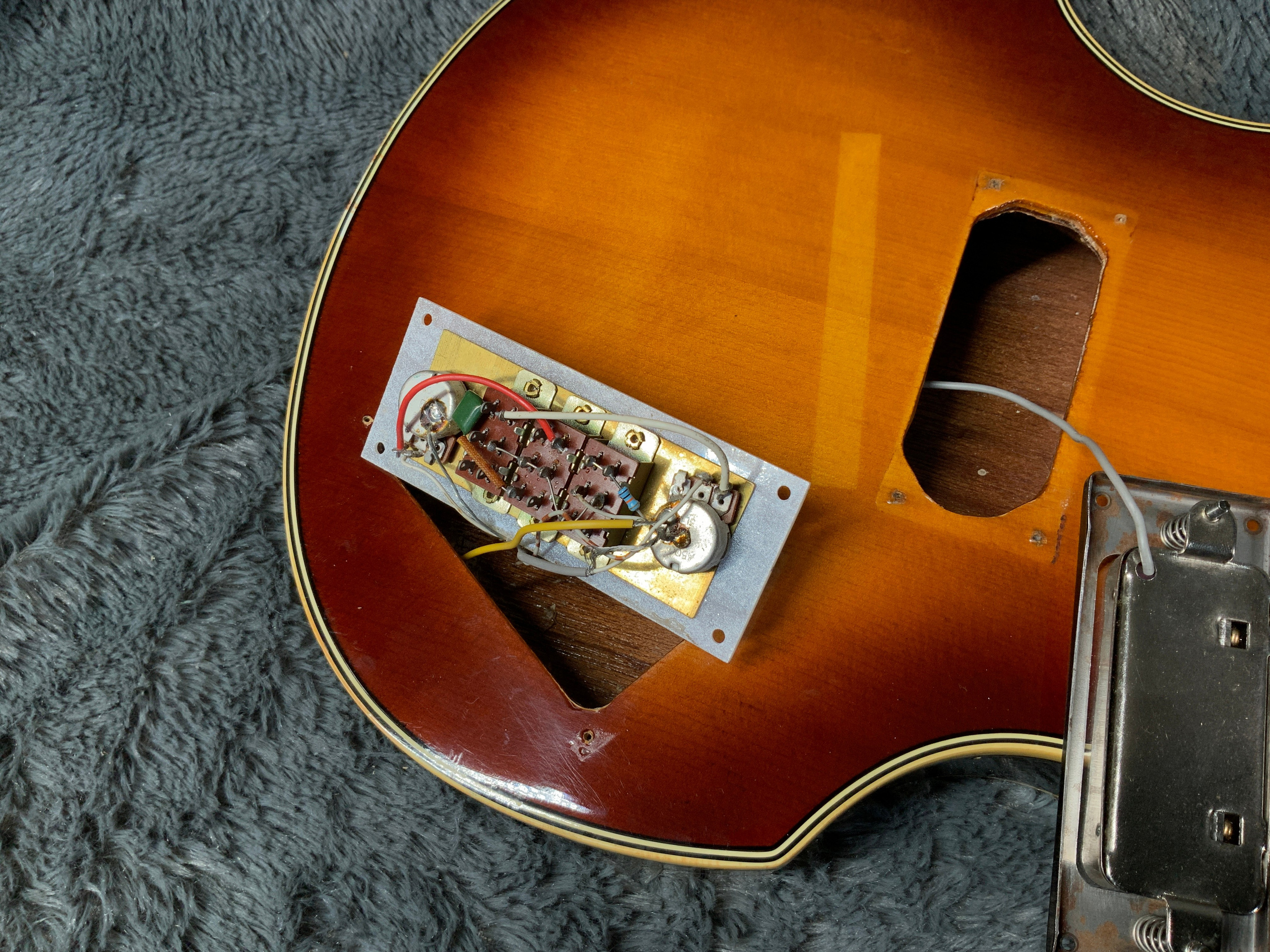 Norwegian Wood Vaio Bass