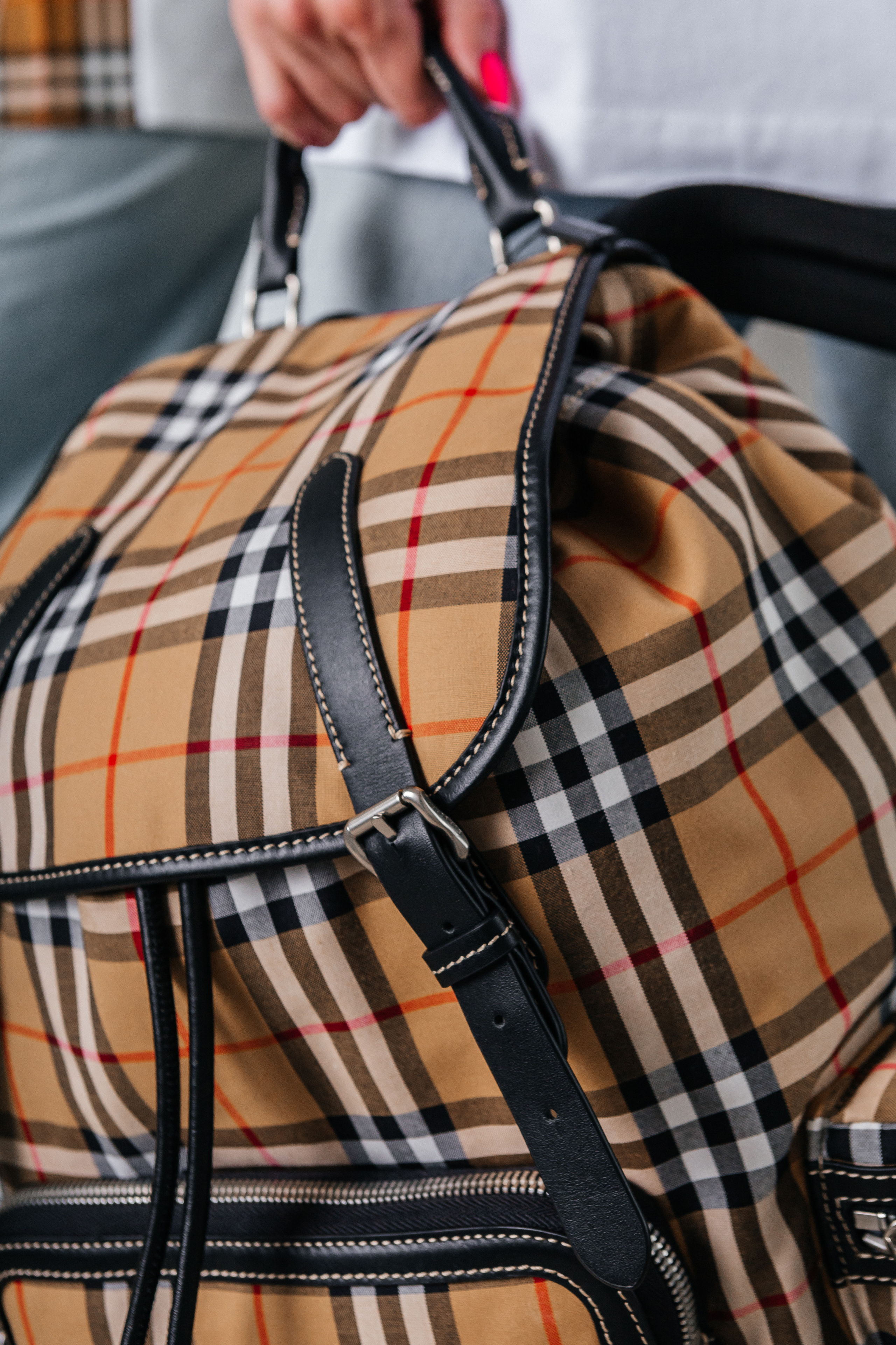 Контент-съёмка для магазина Fashion House. Контент-фотограф в Абакане Наталья Нагибина