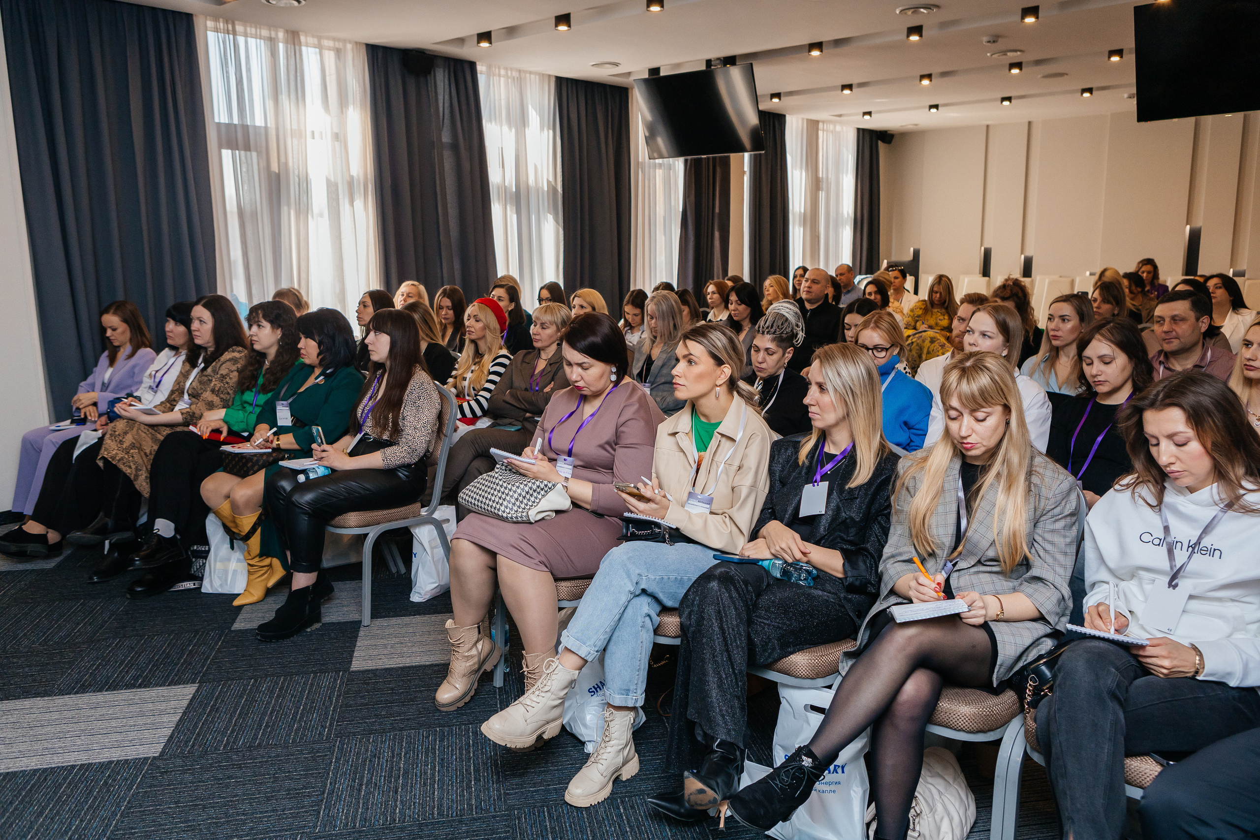 Первая большая конференция по маркетингу и продажам. Контент-фотограф в Абакане Наталья Нагибина