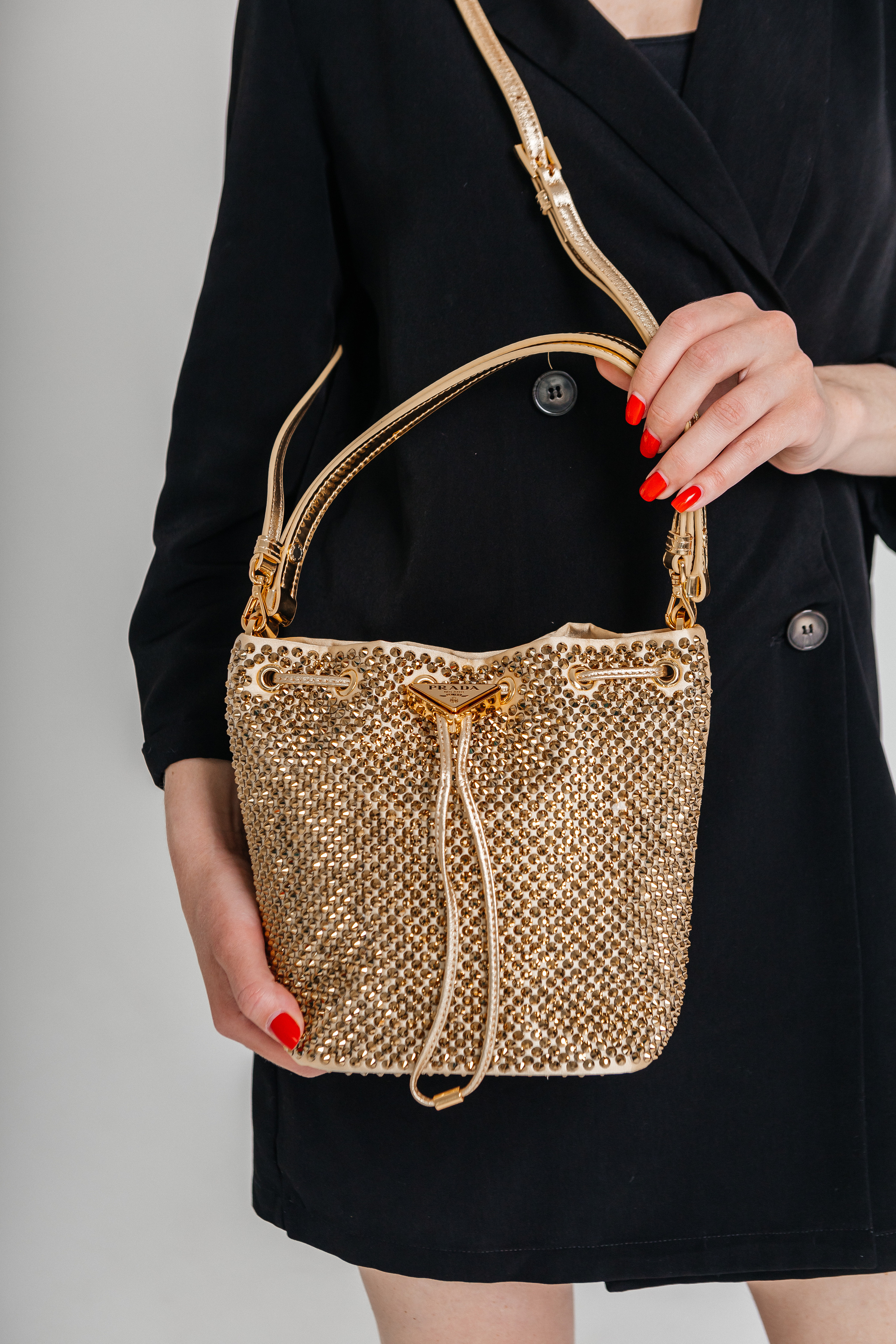 Контент-съёмка для магазина Fashion House. Контент-фотограф в Абакане Наталья Нагибина