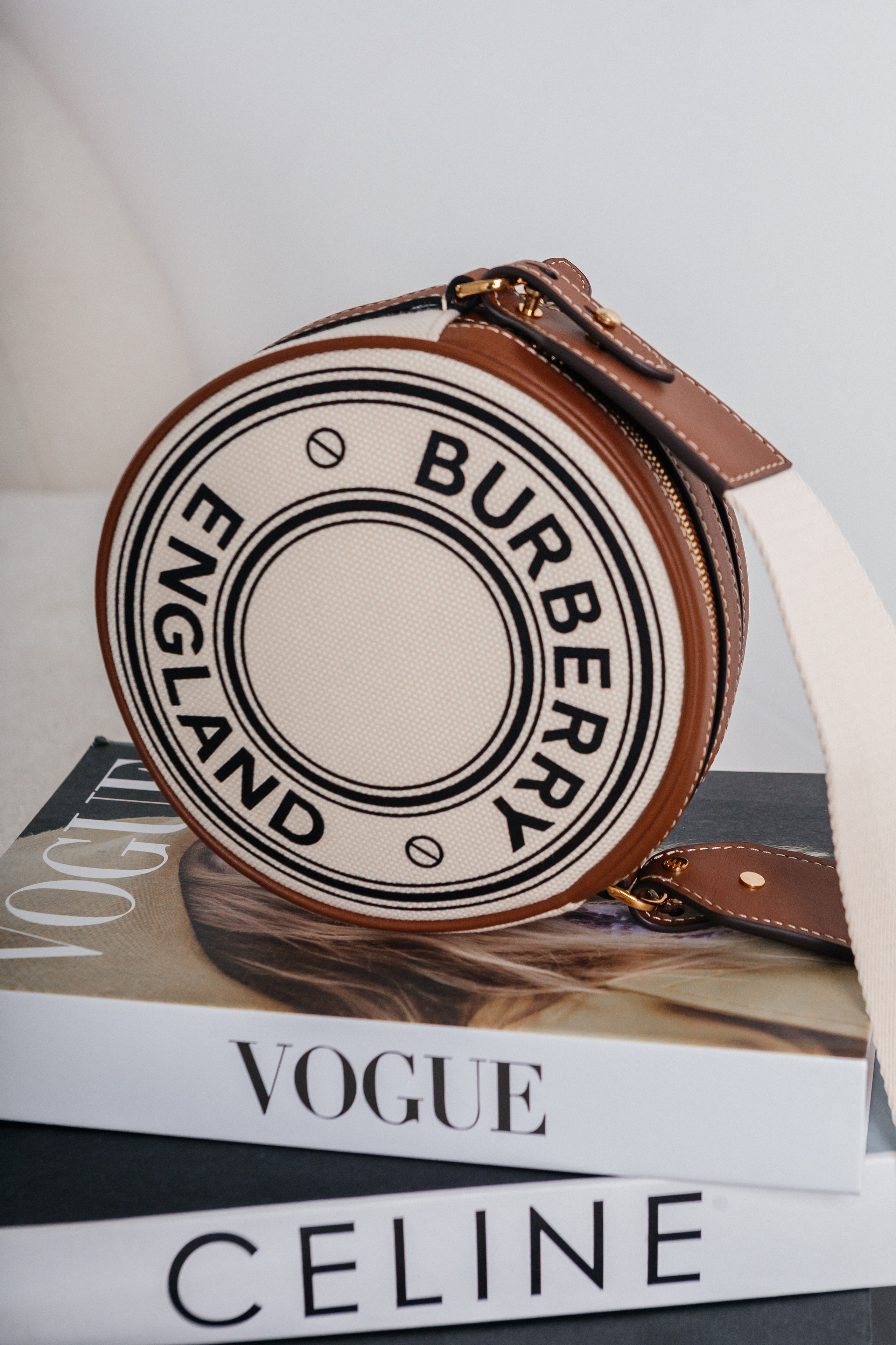 Контент-съёмка для магазина Fashion House. Контент-фотограф в Абакане Наталья Нагибина