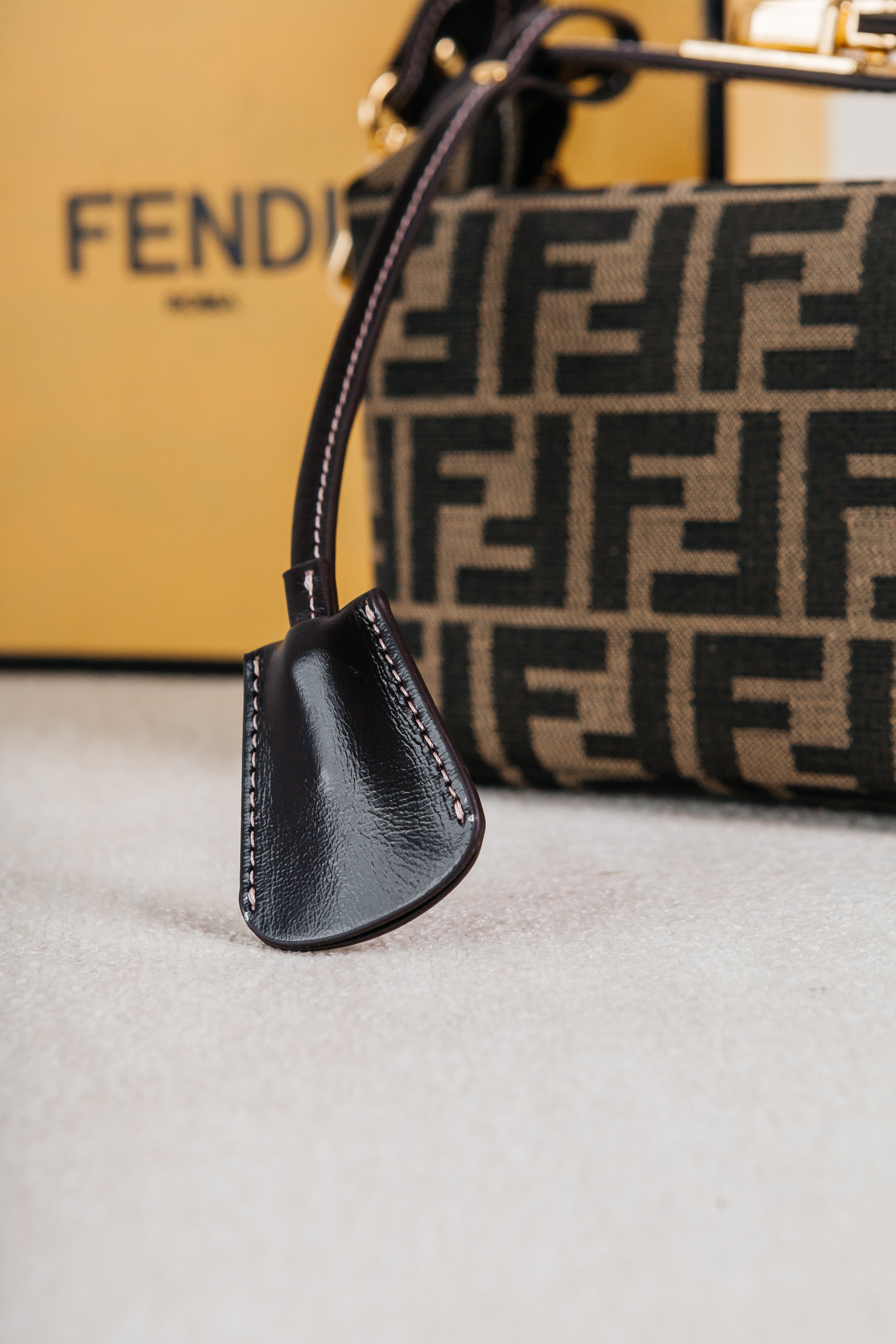 Контент-съёмка для магазина Fashion House. Контент-фотограф в Абакане Наталья Нагибина