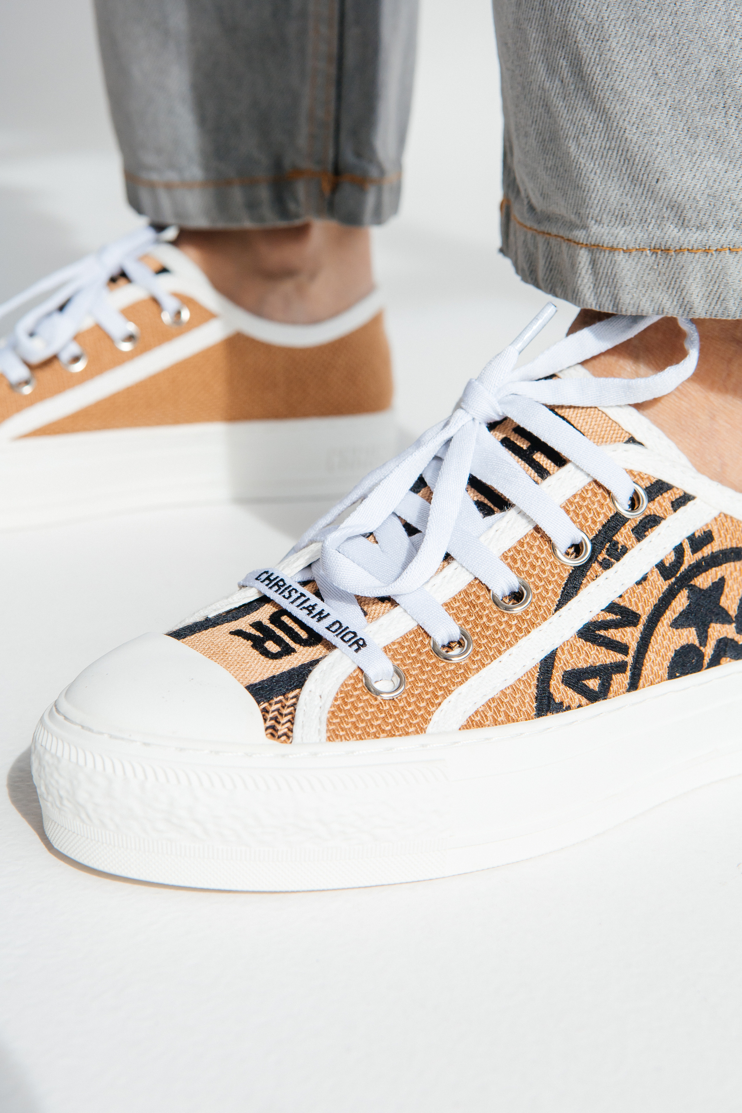 Контент-съёмка для магазина обуви Calipso. Контент-фотограф в Абакане Наталья Нагибина