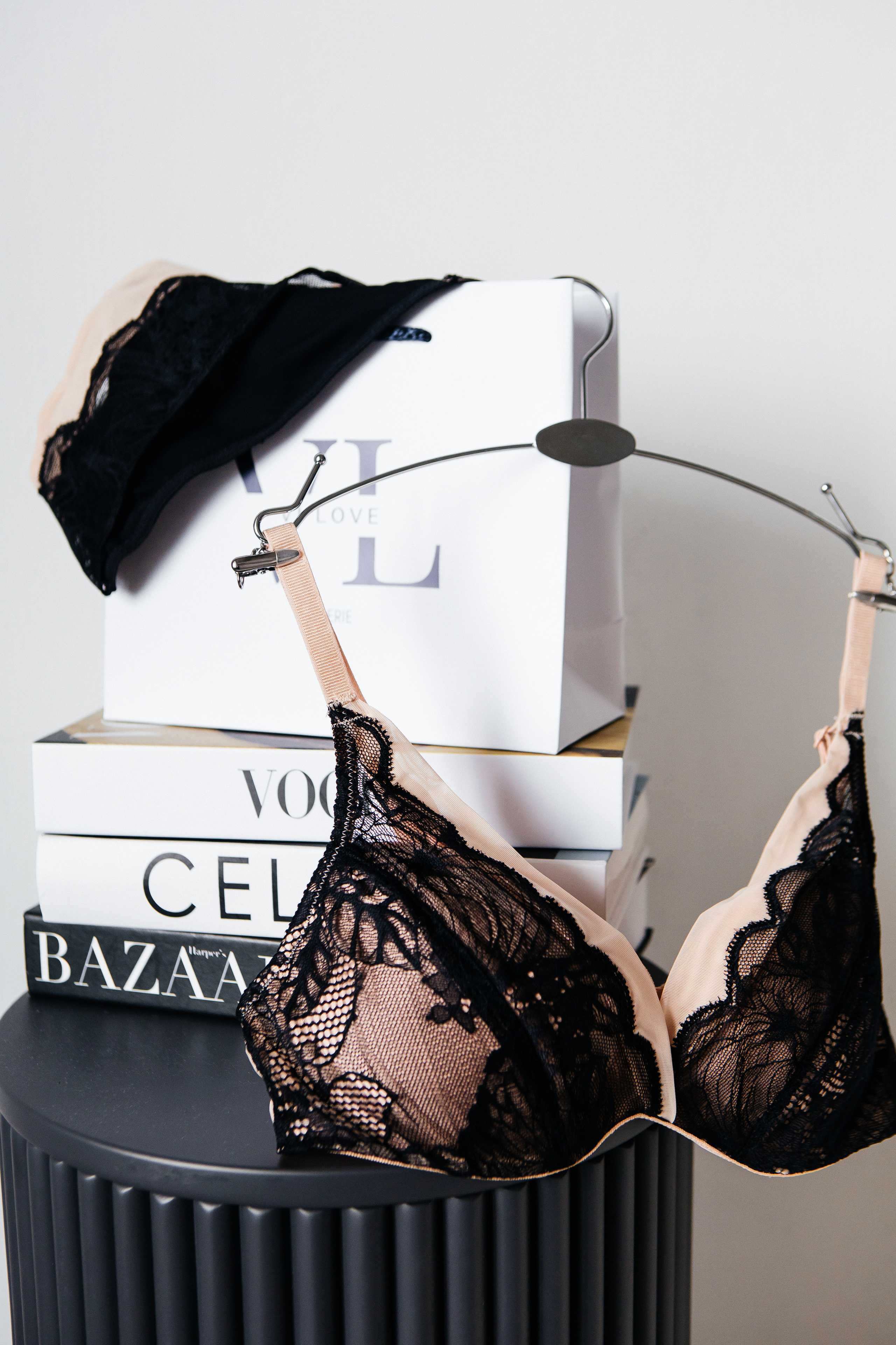 Контент-съёмка для магазина нижнего белья ViLove. Контент-фотограф в Абакане Наталья Нагибина