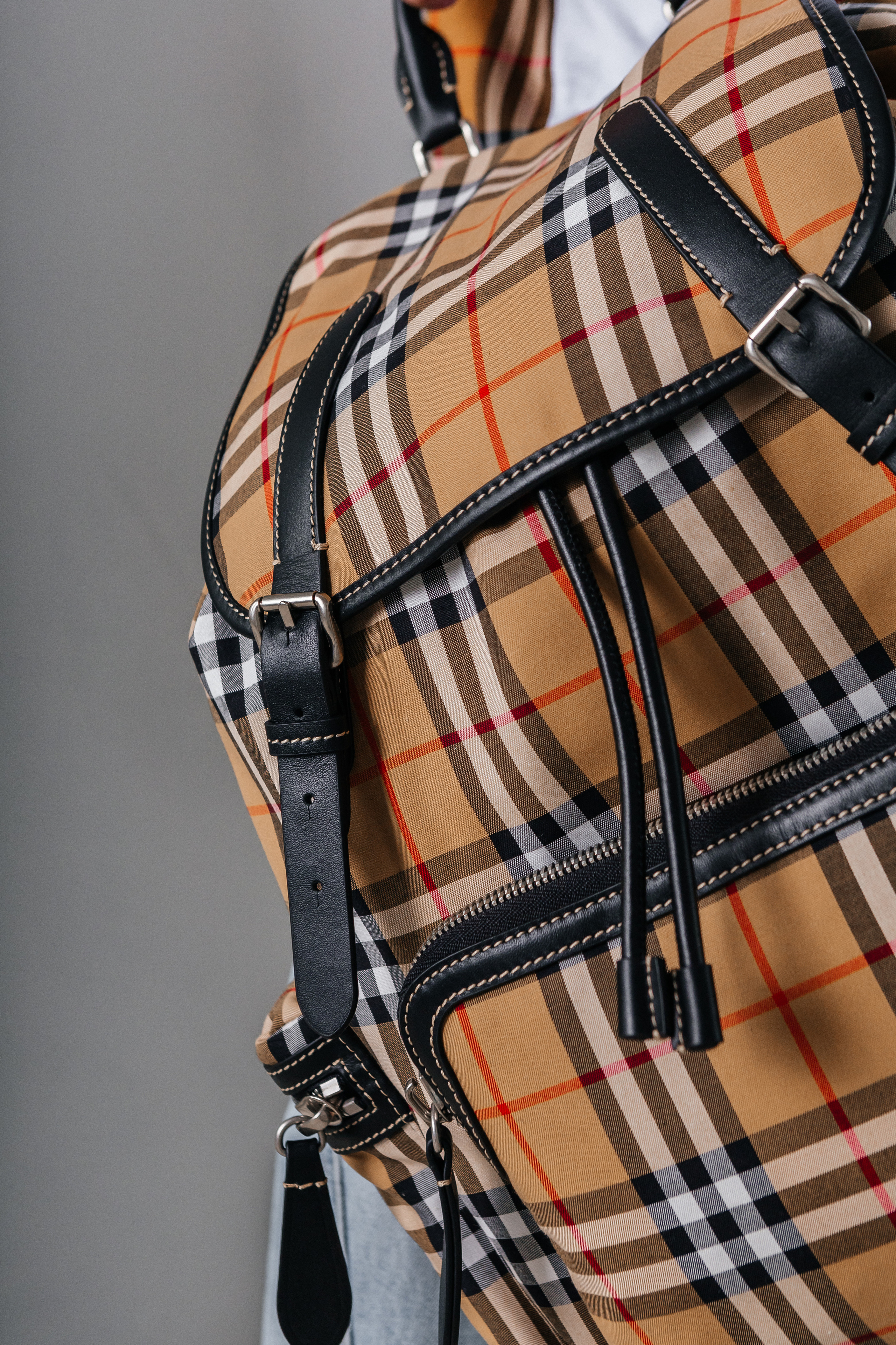 Контент-съёмка для магазина Fashion House. Контент-фотограф в Абакане Наталья Нагибина