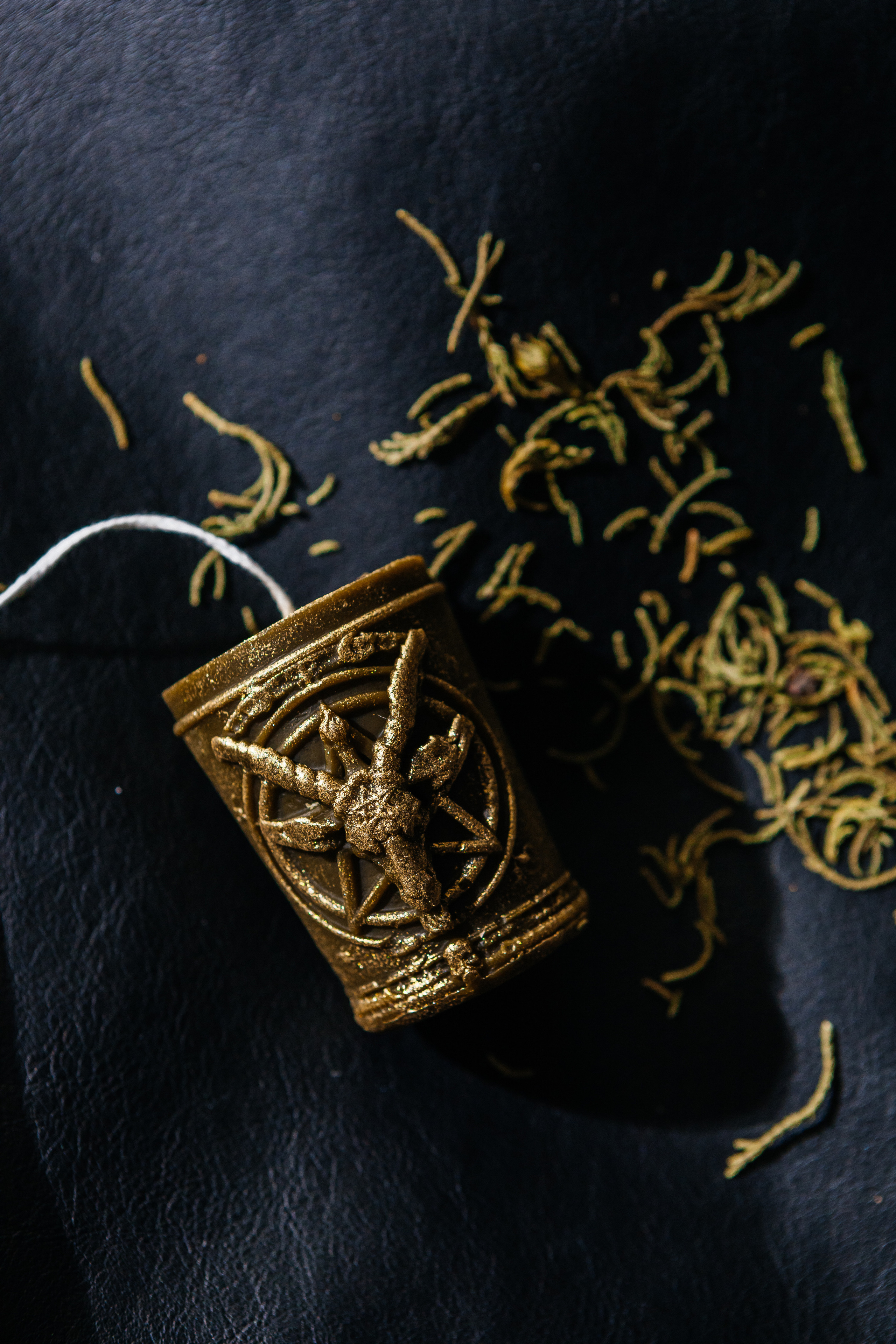 Свечи, предметная съёмка на Озон. Контент-фотограф в Абакане Наталья Нагибина