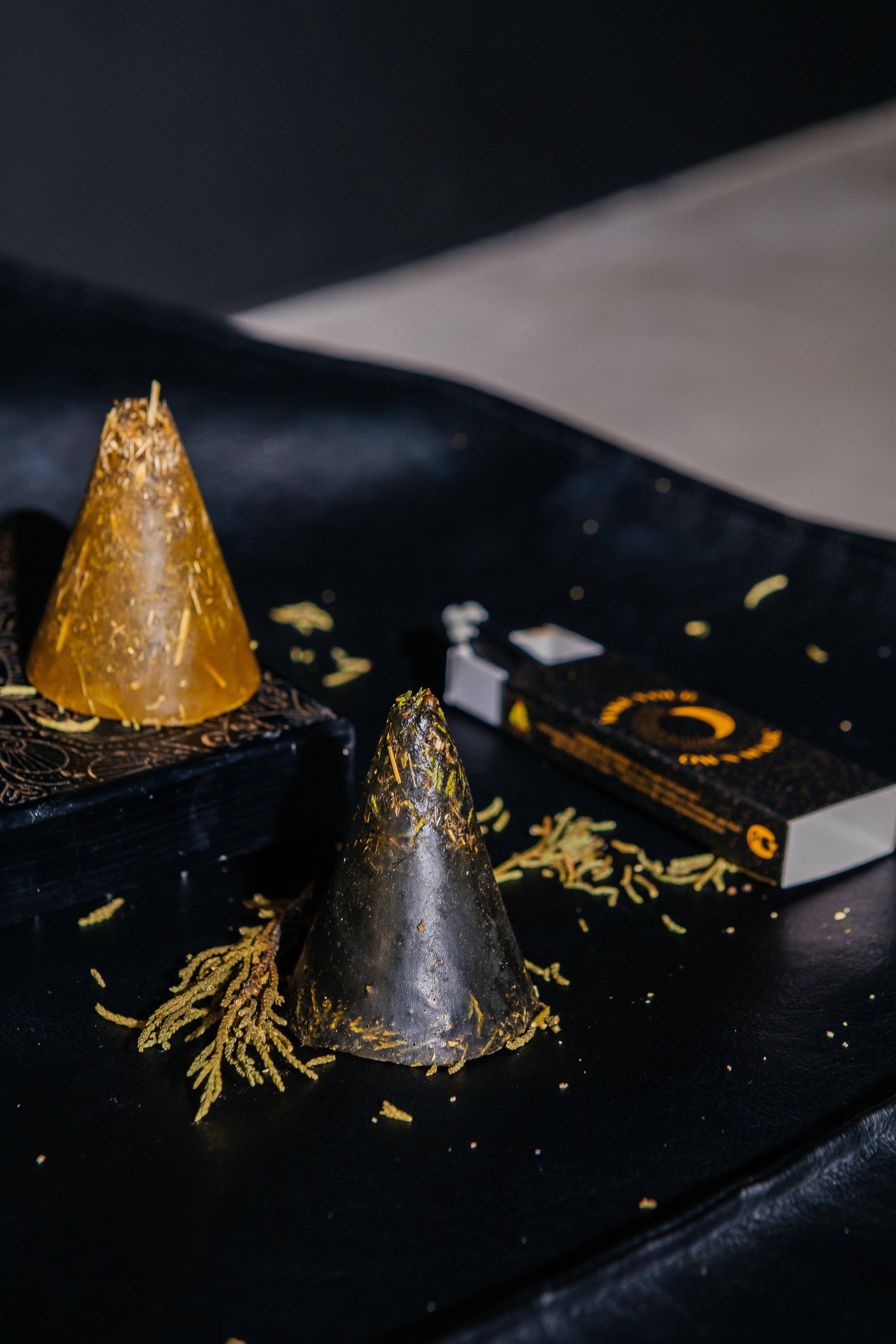 Свечи, предметная съёмка на Озон. Контент-фотограф в Абакане Наталья Нагибина