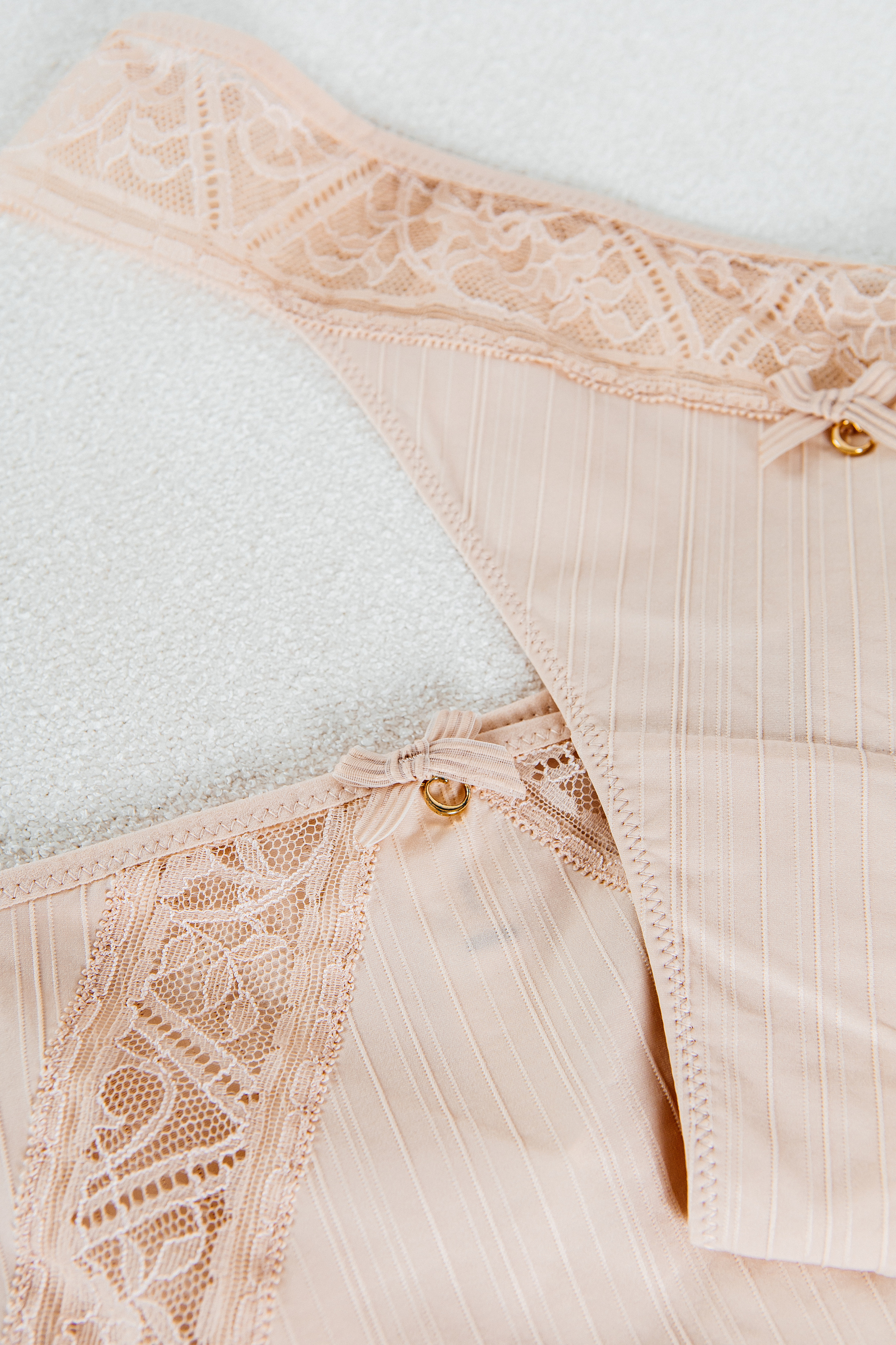 Контент-съёмка для магазина нижнего белья ViLove. Контент-фотограф в Абакане Наталья Нагибина