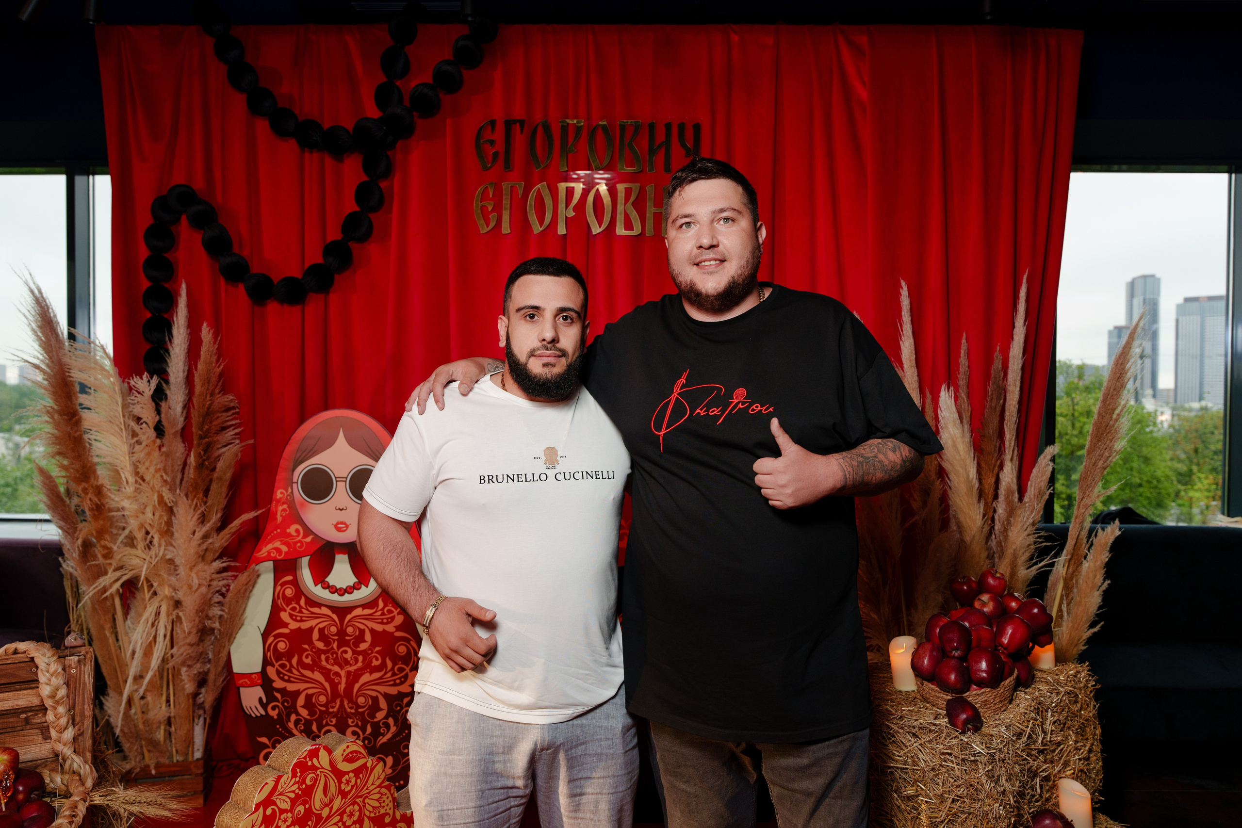 Репортажный фотограф на гендер пати в славянском стиле в Москве. Репортажный фотограф Москва Сергей Дружинин