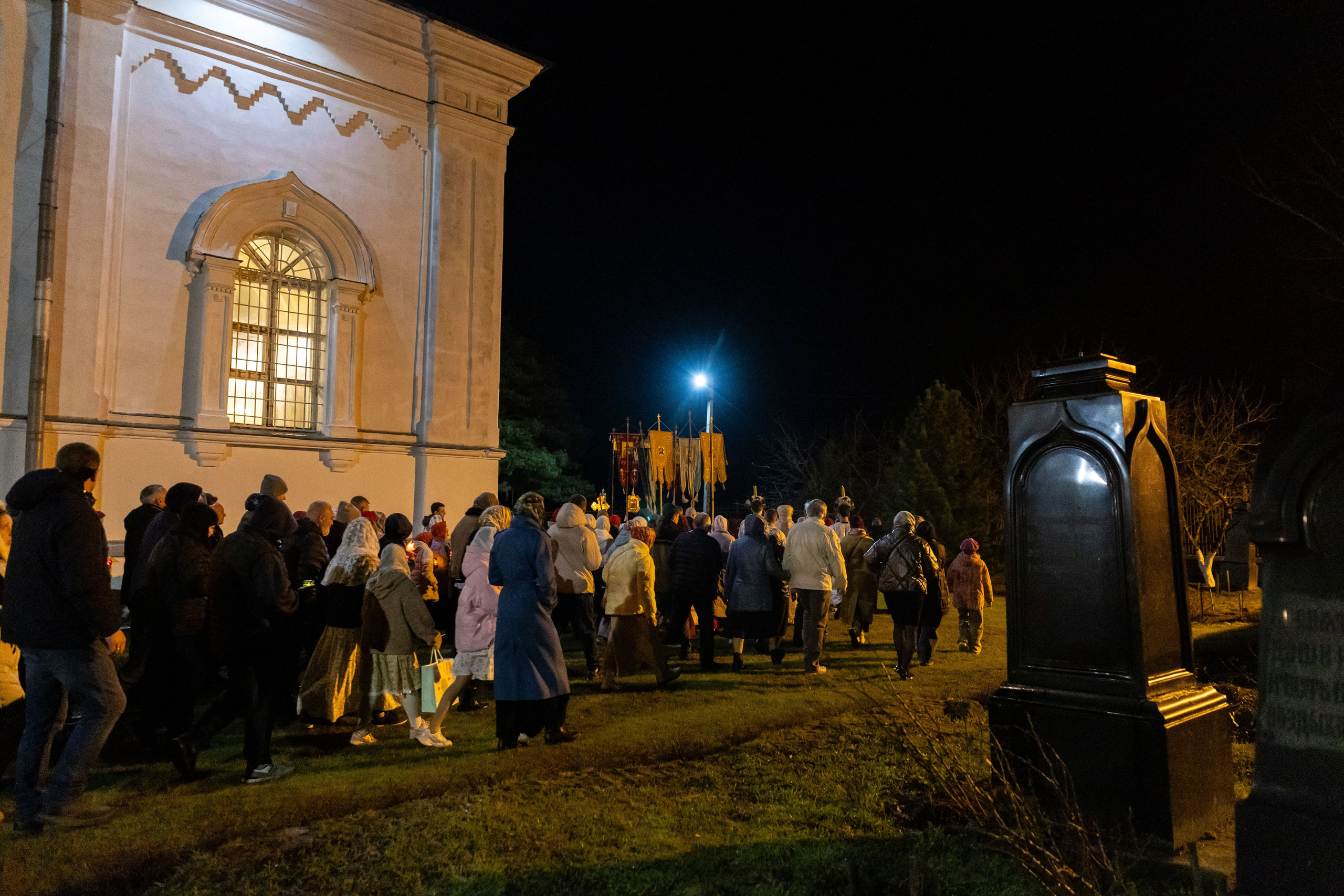 Пасха Воскресенский храм с Ашитково. Семейный и детский фотограф Анна Петракова