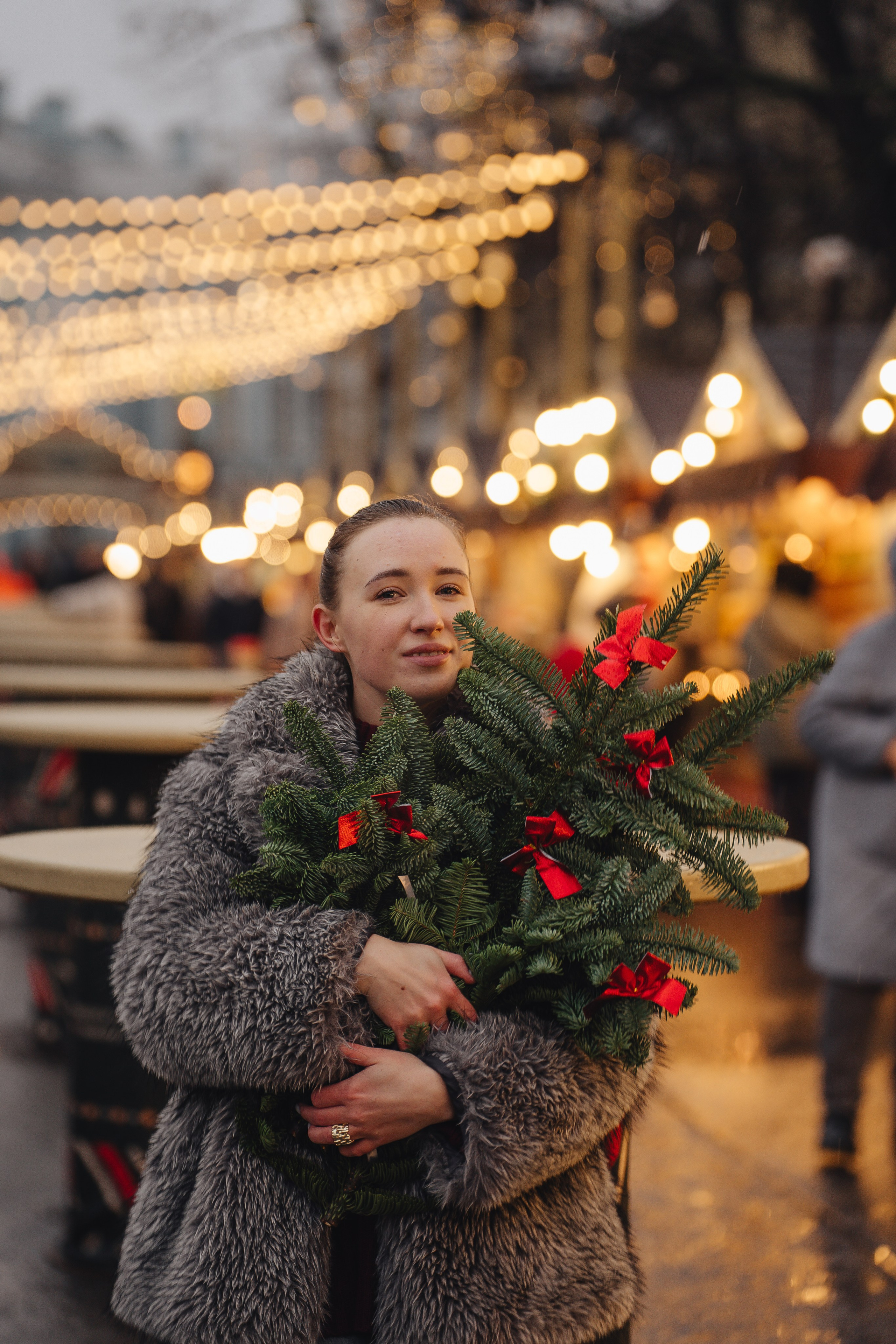 ПРОГУЛКА НА МАНЕЖНОЙ ПЛОЩАДИ ДЛЯ ДЕВУШКИ ПЕРЕД НОВЫМ ГОДОМ (НОВОГОДНЯЯ ФОТОСЕССИИЯ НА МАНЕЖНОЙ ПЛОЩАДИ). Профессиональный фотограф, Санкт-Петербург — Виктория Богомолова