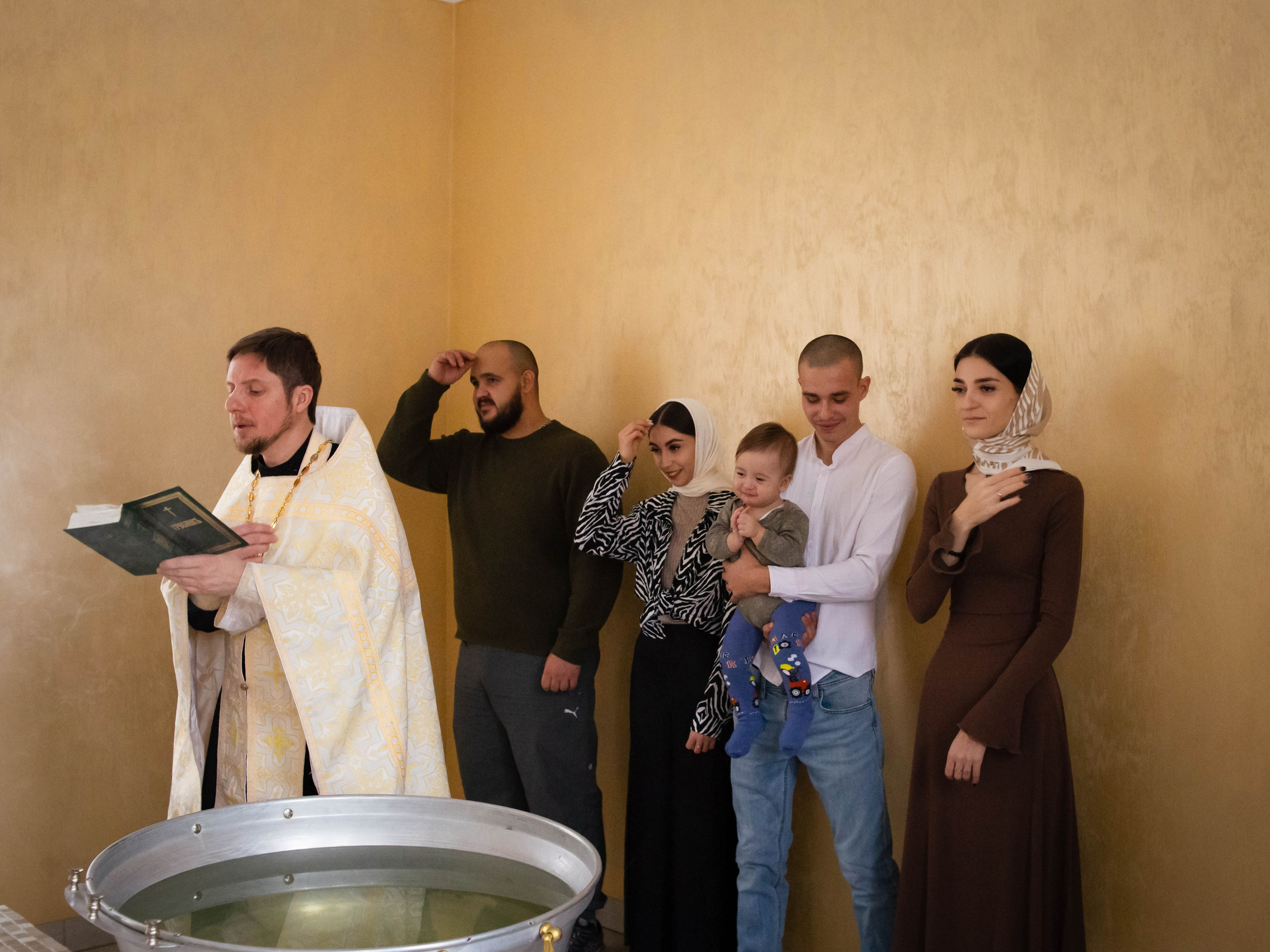 Крещение Эмира. Семейный фотограф Софи Симакова в Волгограде и Волжском