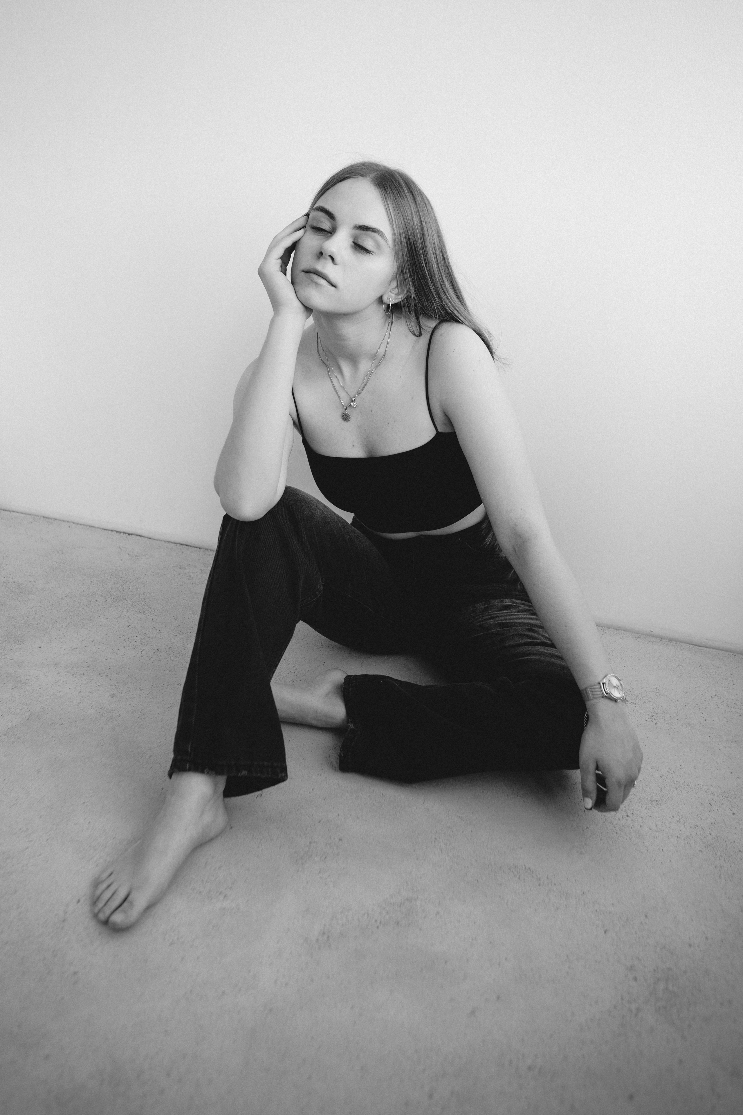 Ульяна минимализм. Портретный фотограф в Минске