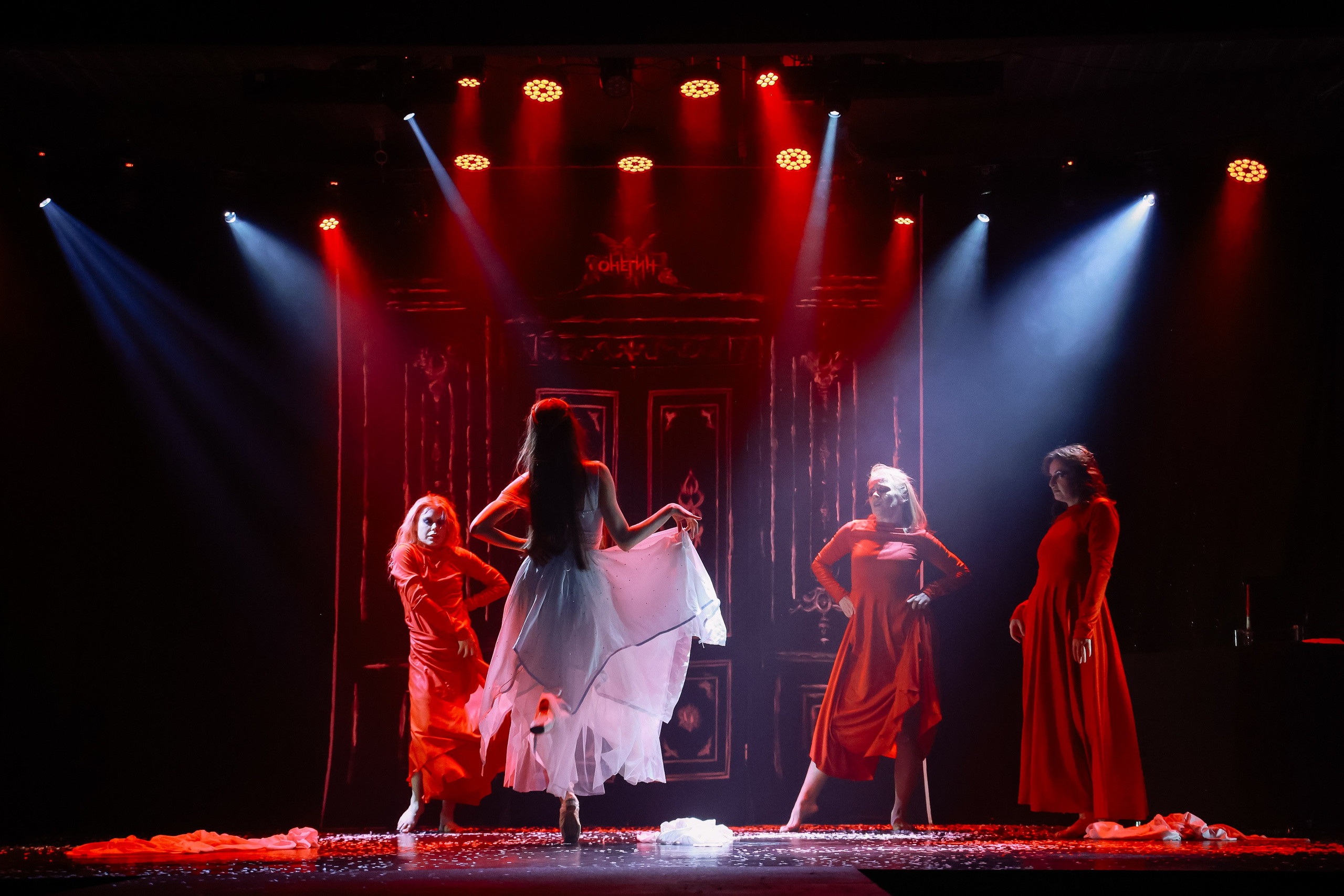 Пластический спектакль Онегин _ IVEX. Фотограф Юлия Мальцева