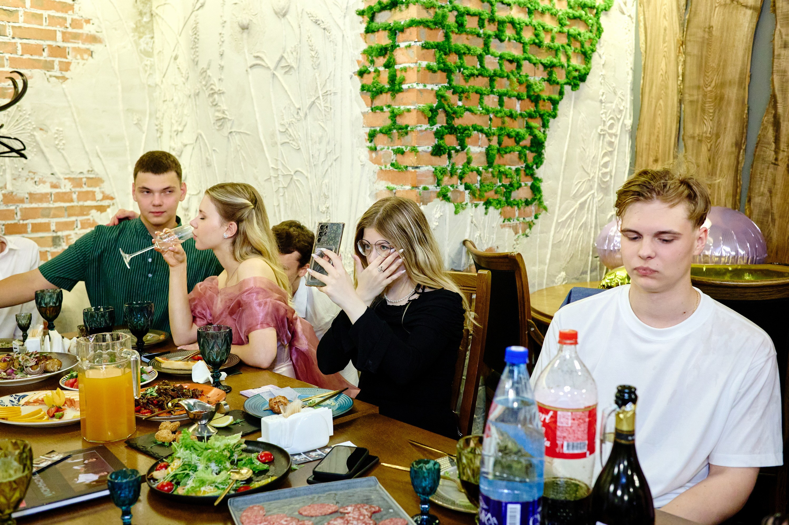 Выпускной 35 Сош. Фотограф Выпускные альбомы Таганрог Сергей Коробченко