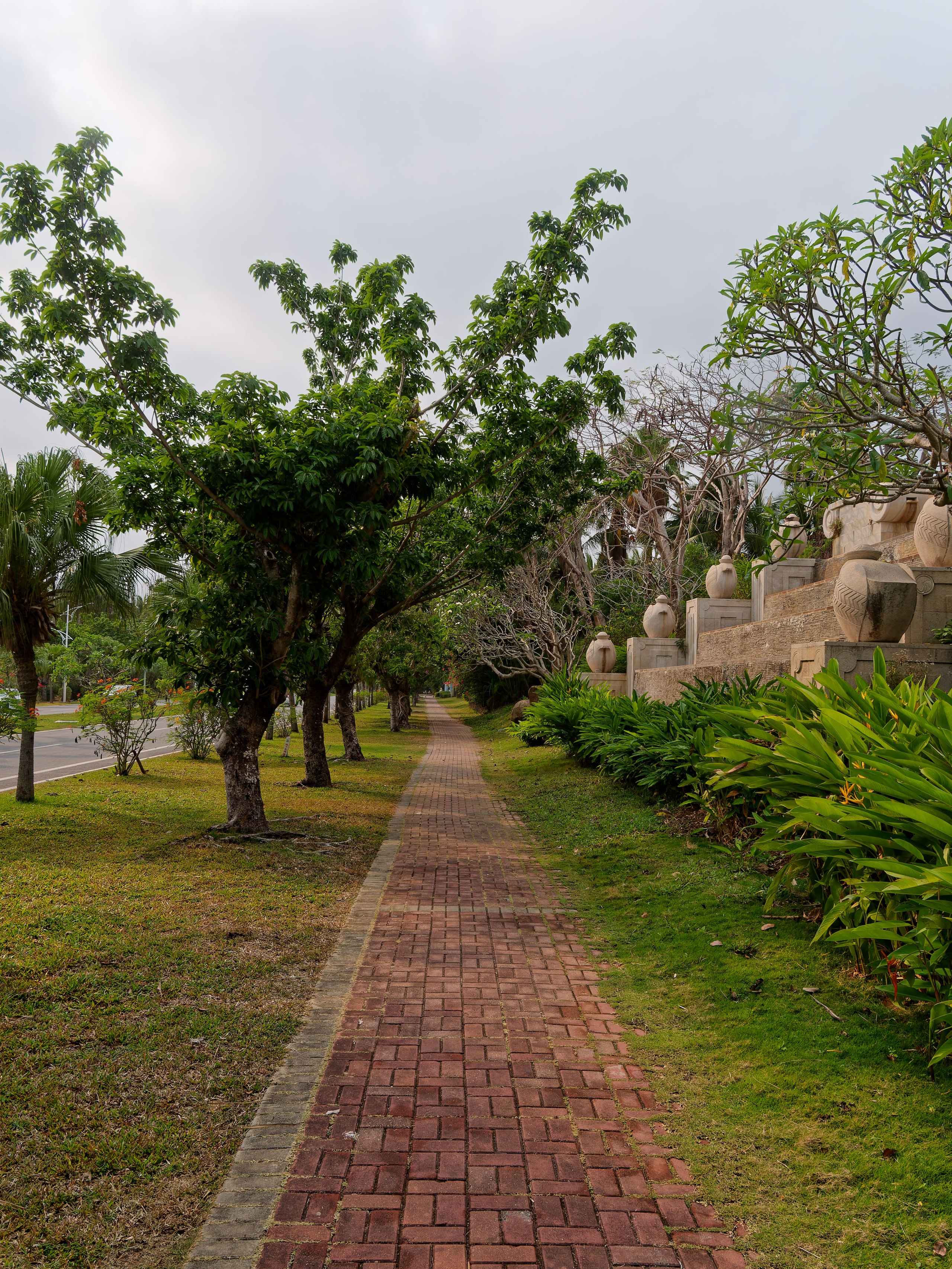 Хайнань 2026, улицы Ялунвань и Саньи. Фотопрогулки по Миру
