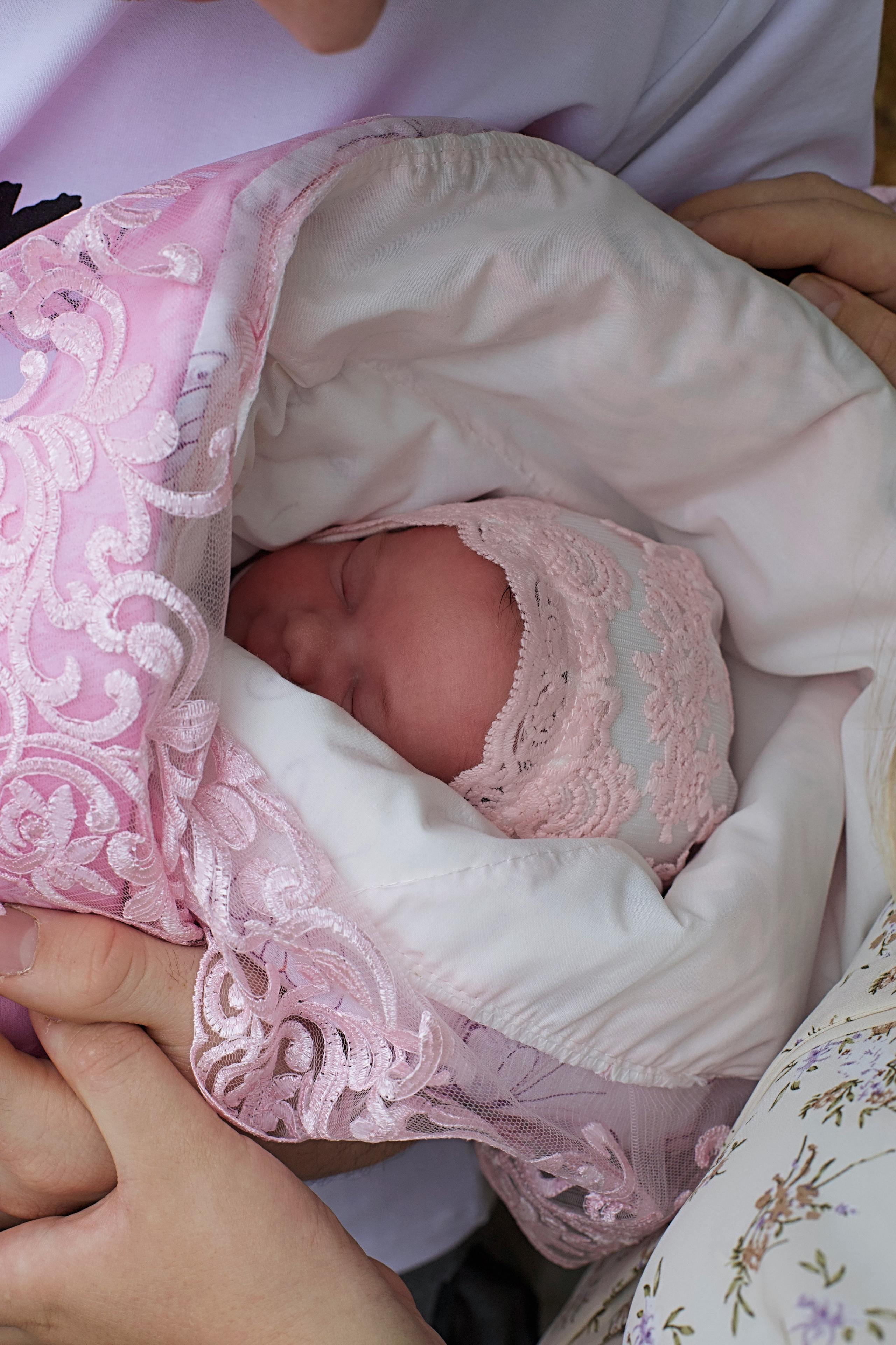 Выписка Аня и Давид. Репортажный фотограф Анапа