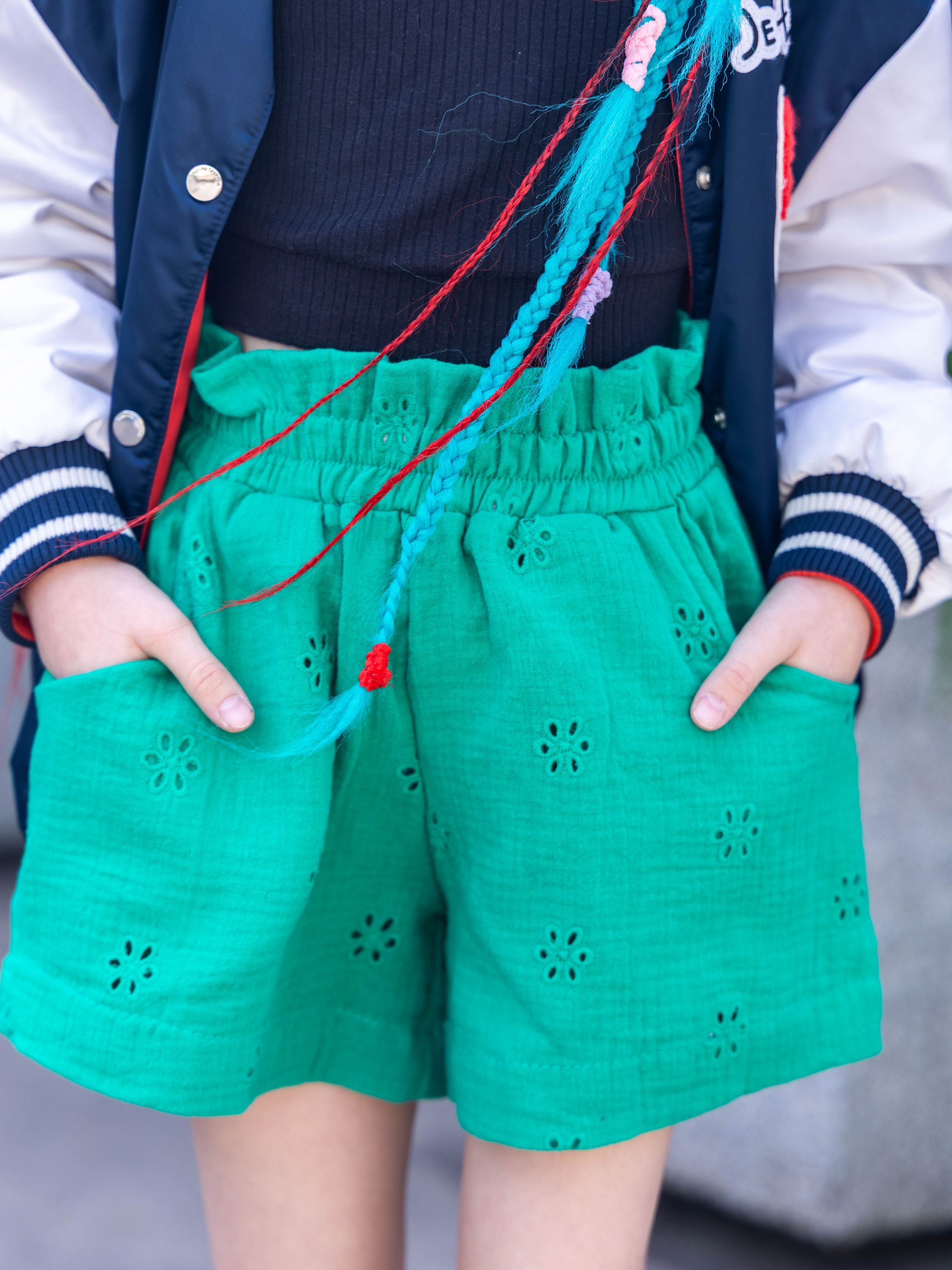 Детские шорты. Фотограф для маркетплейсов, фотоуслуги в Жуковском Татьяна Марсуверских