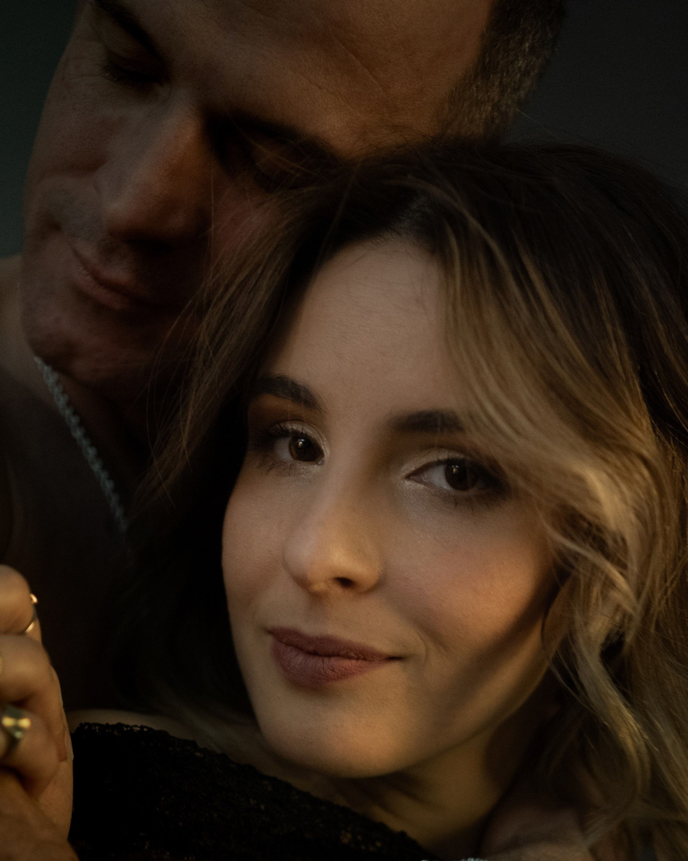 ANA and NELSON. Studio. Anastasiia Antoniuk portrait, family and couple photographer, Portugal