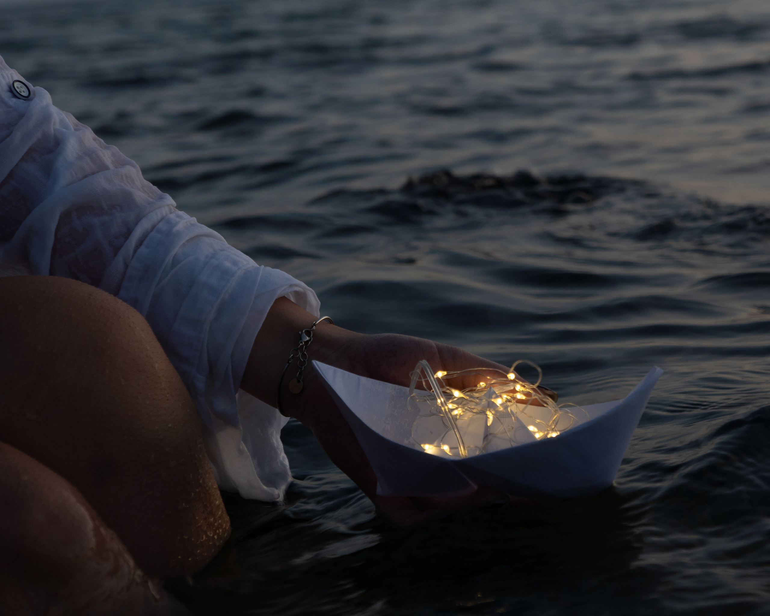 Foto shooting al mare. Fotografo Alina Imanbaeva Trieste e FVG