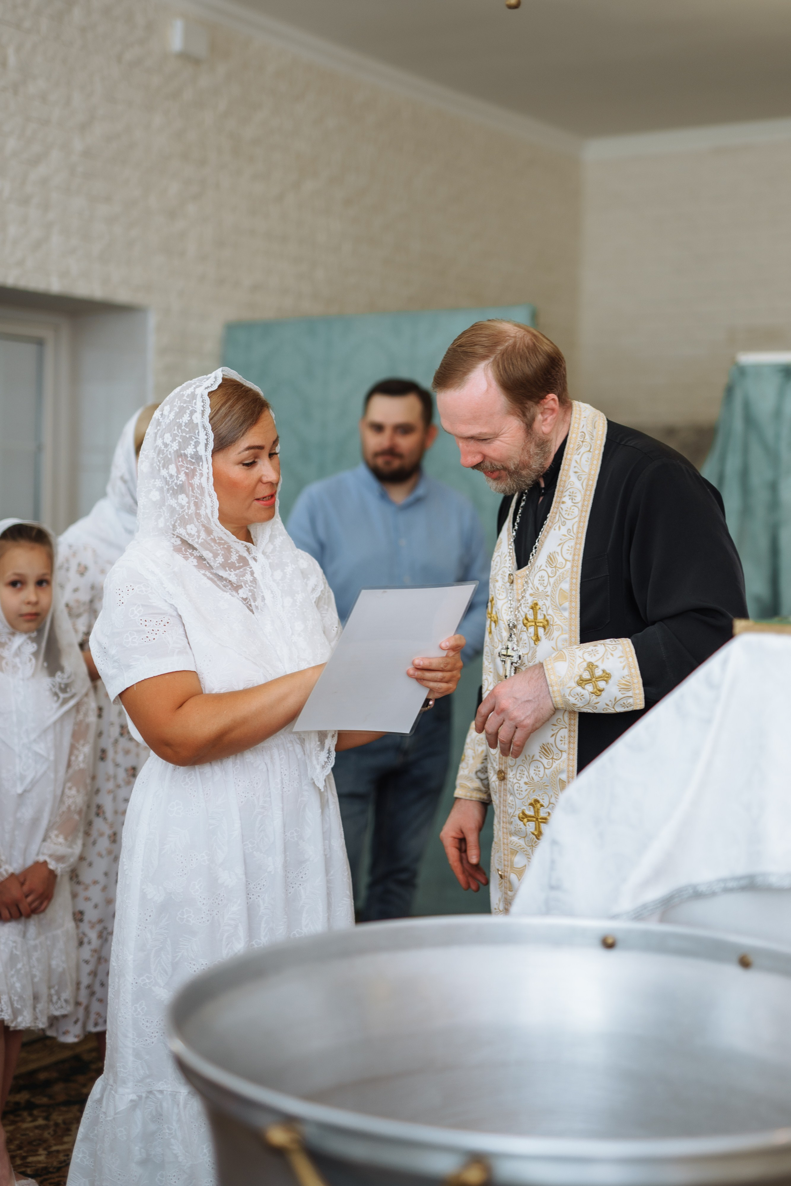 Таинство крещения 2024. Свадебный и семейный фотограф Марина Лежнева, г. Уфа