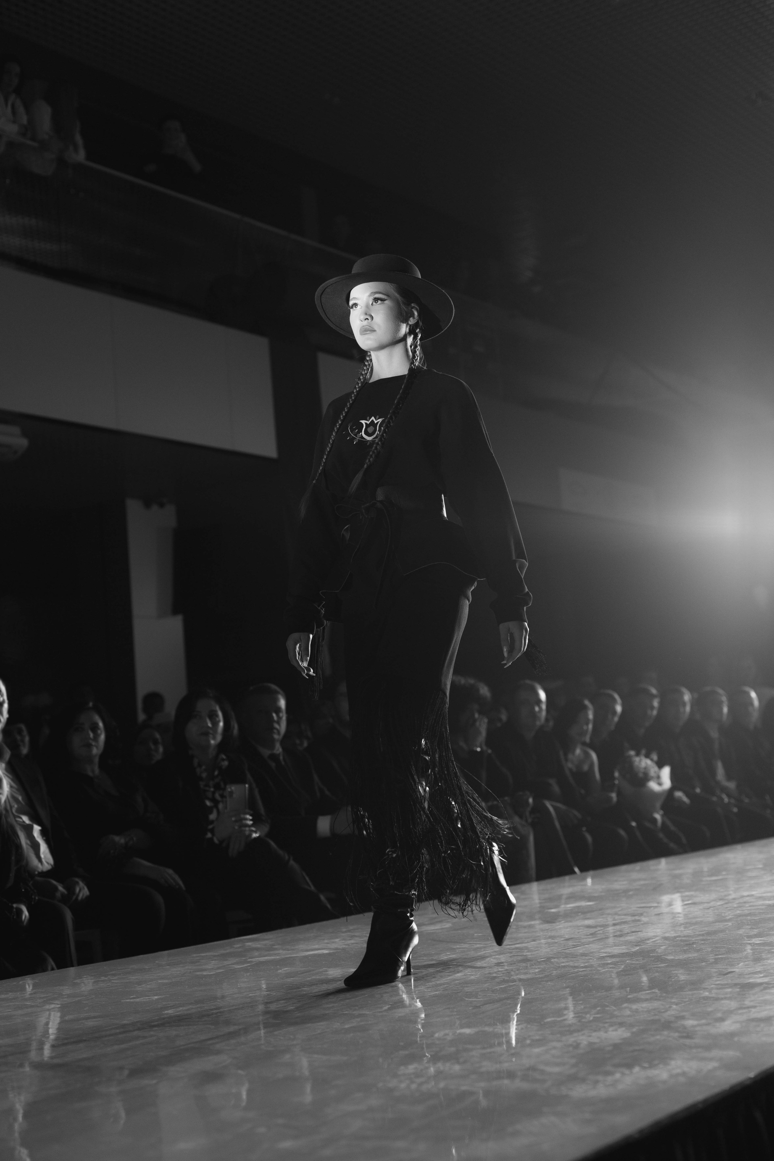 Crimean Tatar fashion show «Urba fashion day». Beye Shevkiyeva Photography