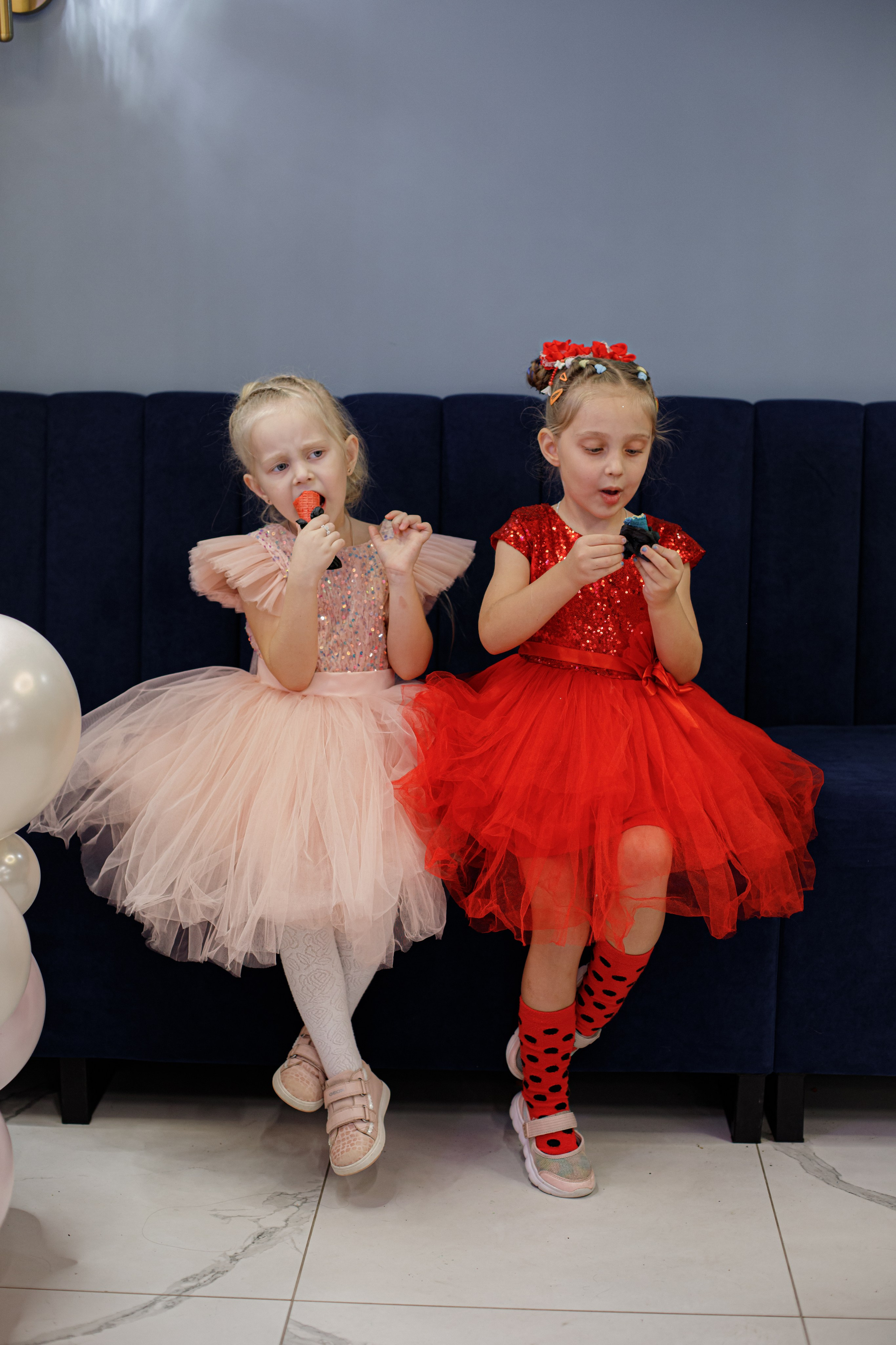 ASIA'S BIRTHDAY PARTY. Photokarish