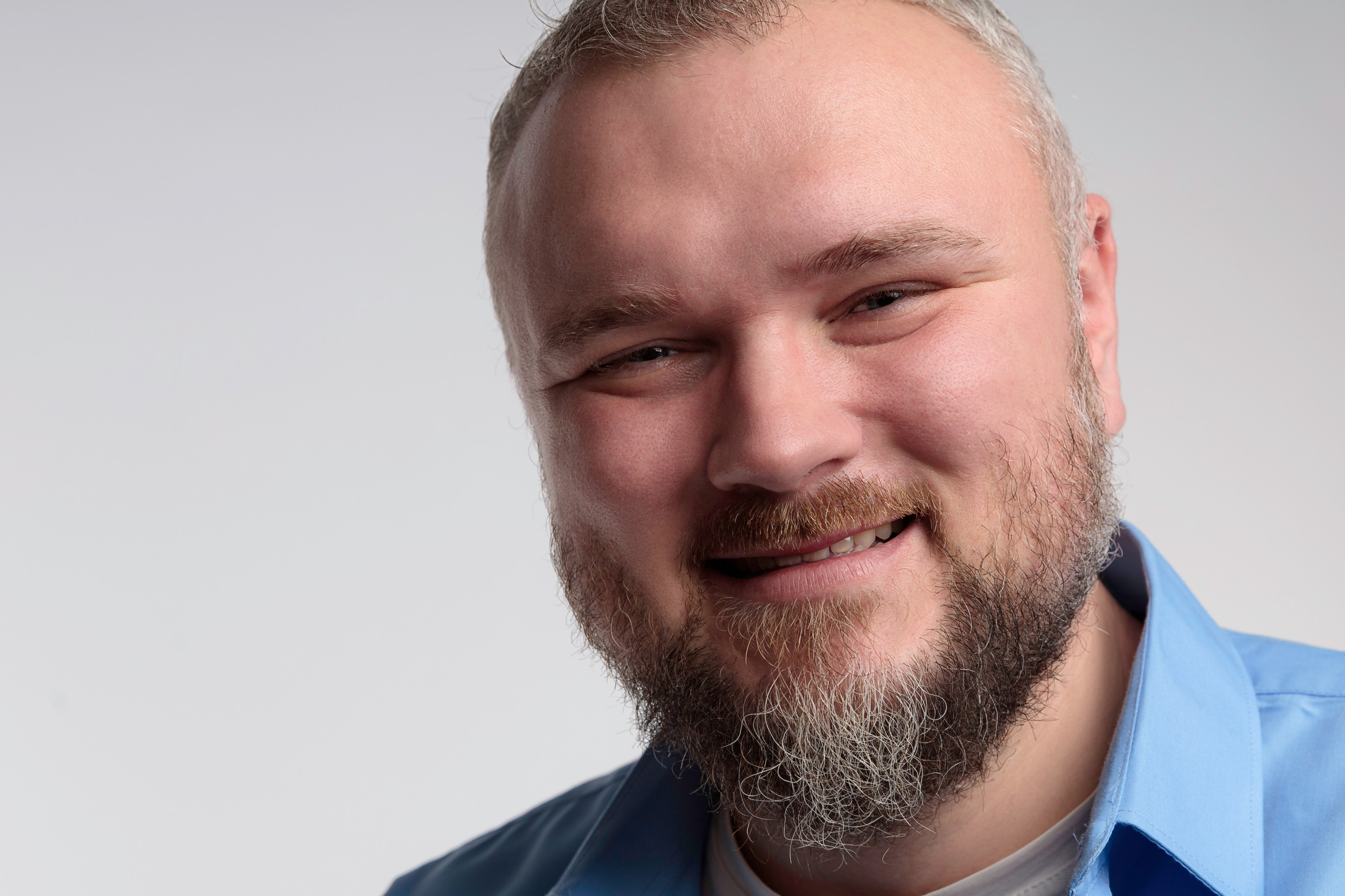 Александр. ФОТОГРАФ РАДОСТИ Фотосессия в студии СПб. Портретный фотограф — Юрий Торлопов