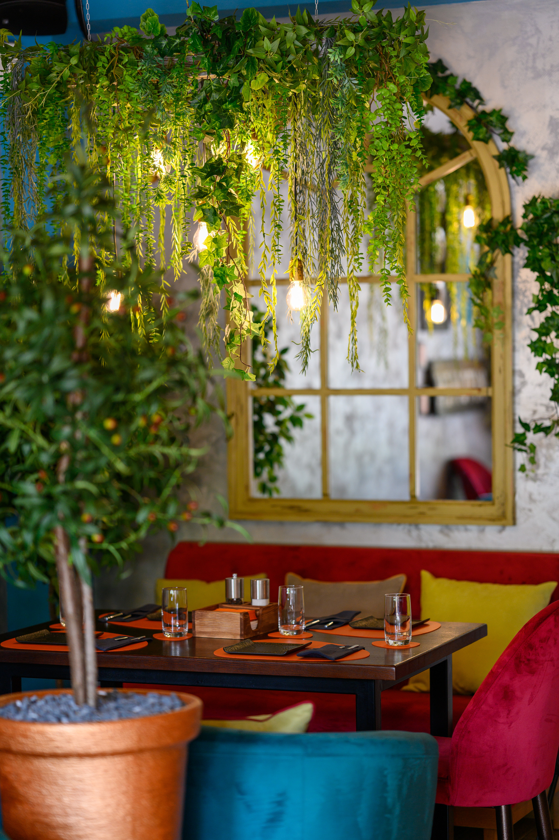 Ресторан Big Size Roll. Интерьерный фотограф в Сочи Элина Габриелян