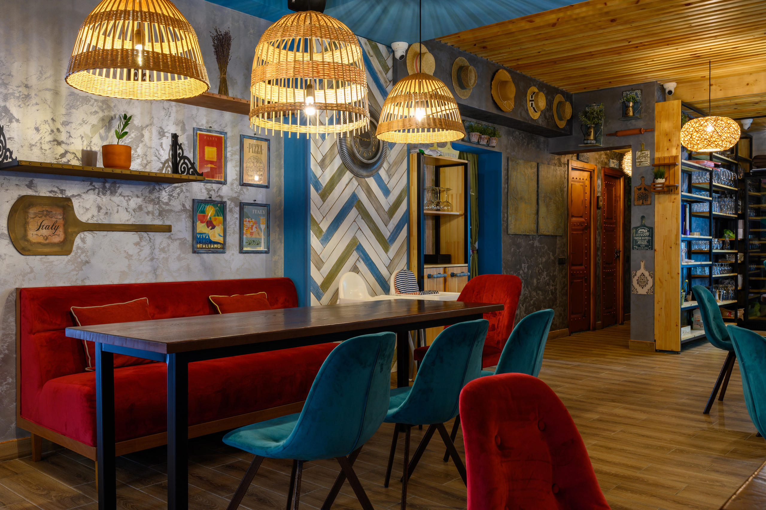 Ресторан Big Size Roll. Интерьерный фотограф в Сочи Элина Габриелян