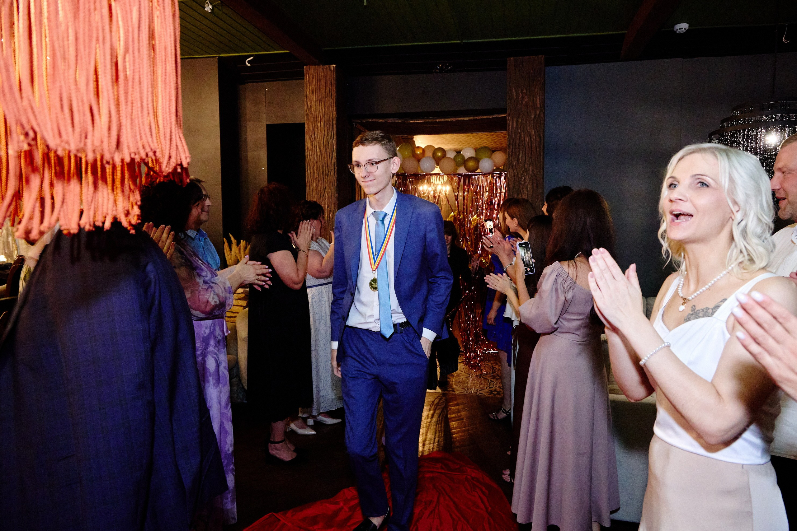 Выпускной 35 Сош. Фотограф Выпускные альбомы Таганрог Сергей Коробченко