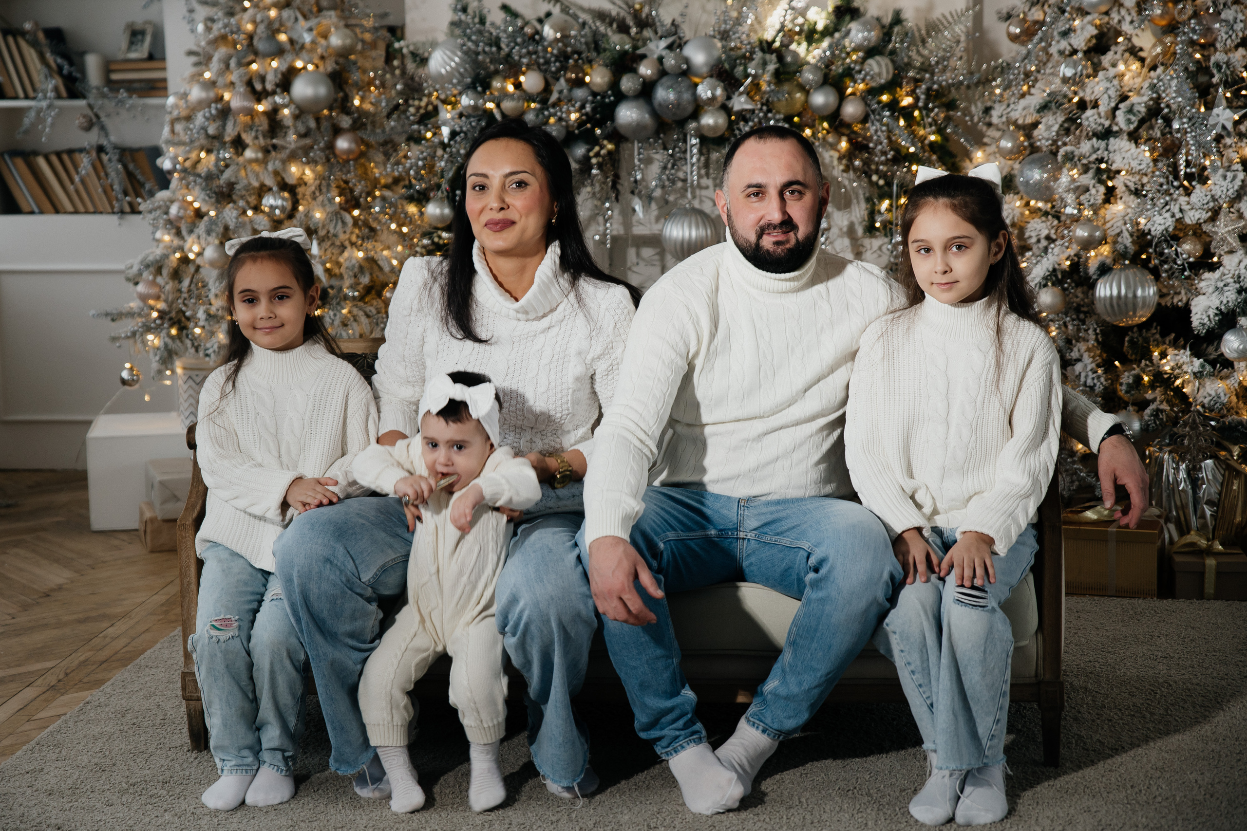 СЕМЕЙНАЯ НОВОГОДНЯЯ ФОТОСЕССИЯ СЕМЬЯ ГУСЕЙНОВЫХ. Саенко Людмила Фотограф из Тулы