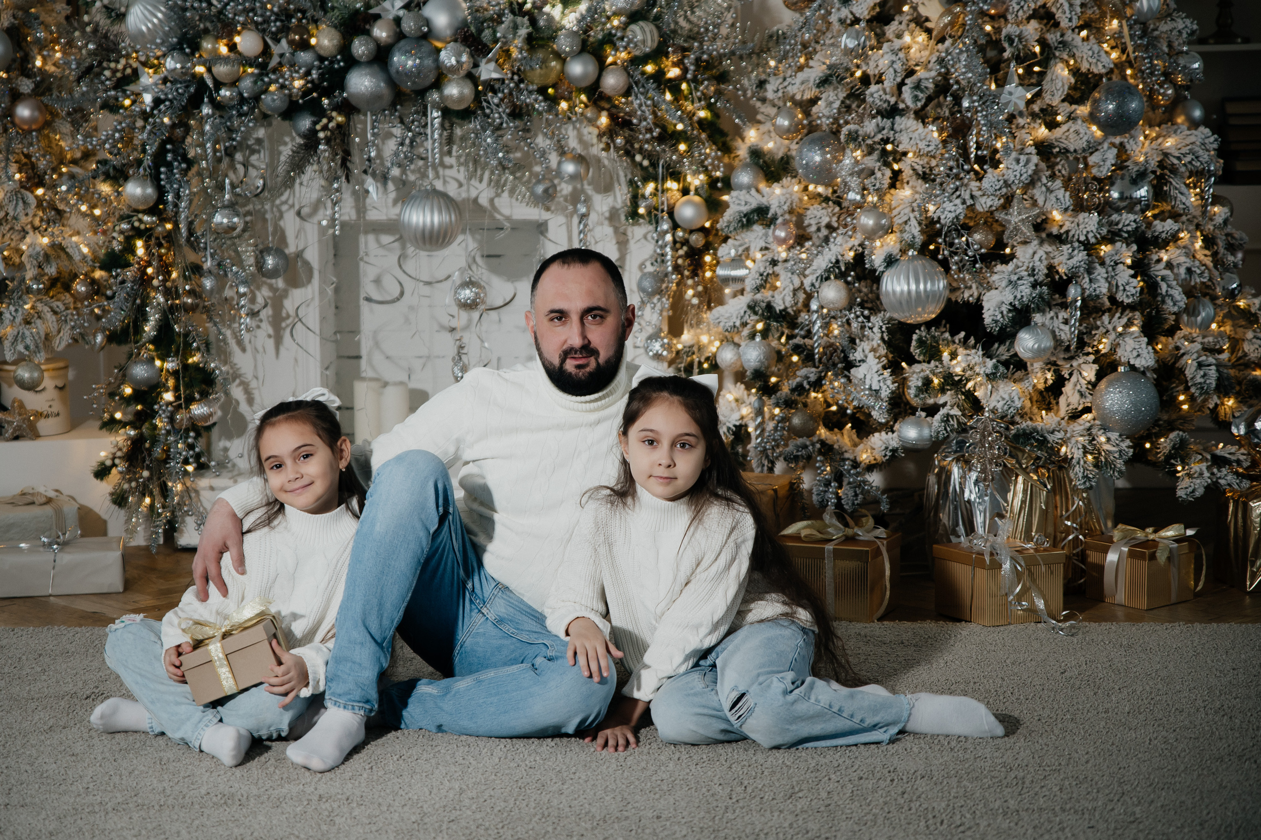 СЕМЕЙНАЯ НОВОГОДНЯЯ ФОТОСЕССИЯ СЕМЬЯ ГУСЕЙНОВЫХ. Саенко Людмила Фотограф из Тулы