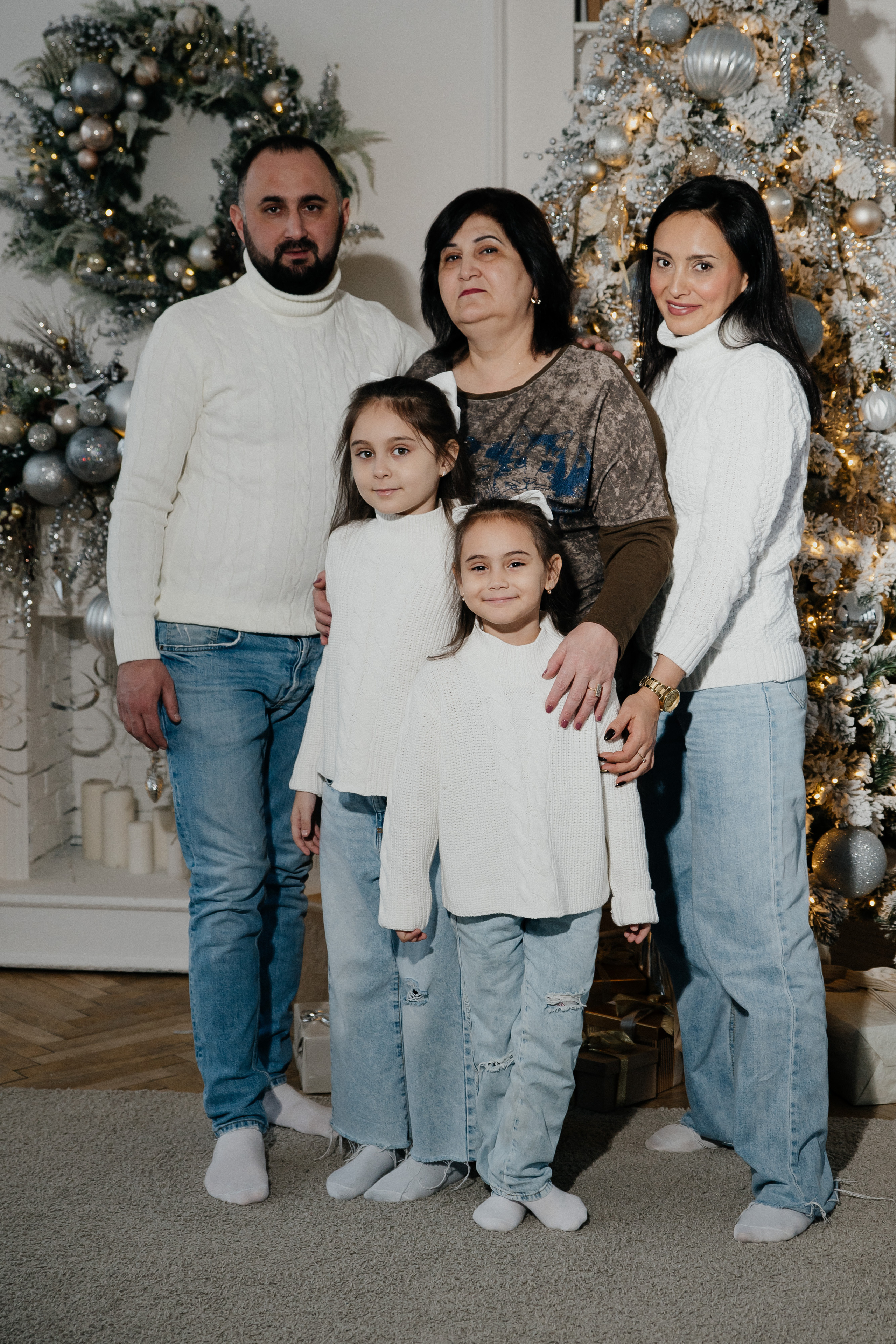 СЕМЕЙНАЯ НОВОГОДНЯЯ ФОТОСЕССИЯ СЕМЬЯ ГУСЕЙНОВЫХ. Саенко Людмила Фотограф из Тулы