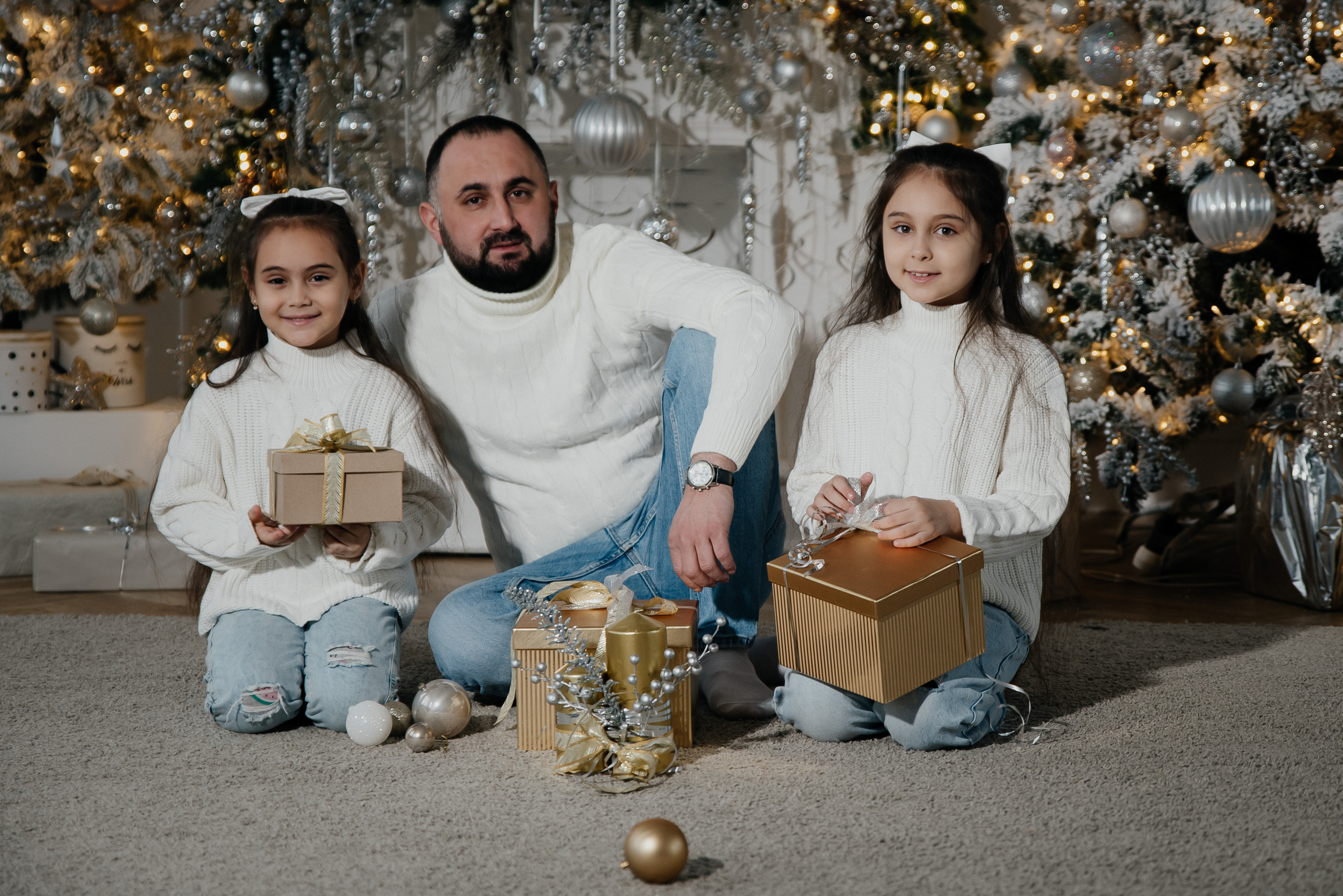 СЕМЕЙНАЯ НОВОГОДНЯЯ ФОТОСЕССИЯ СЕМЬЯ ГУСЕЙНОВЫХ. Саенко Людмила Фотограф из Тулы