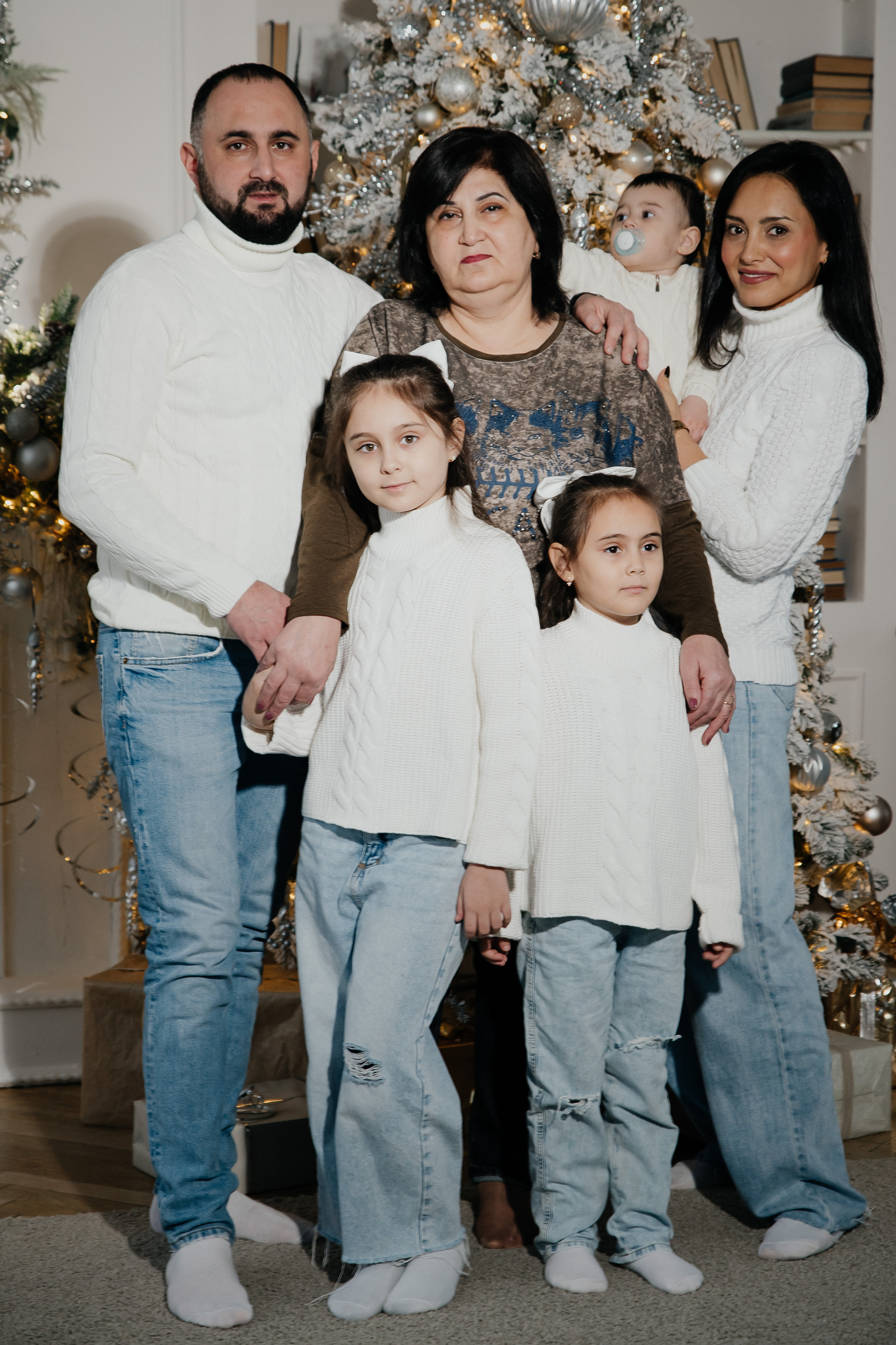 СЕМЕЙНАЯ НОВОГОДНЯЯ ФОТОСЕССИЯ СЕМЬЯ ГУСЕЙНОВЫХ. Саенко Людмила Фотограф из Тулы
