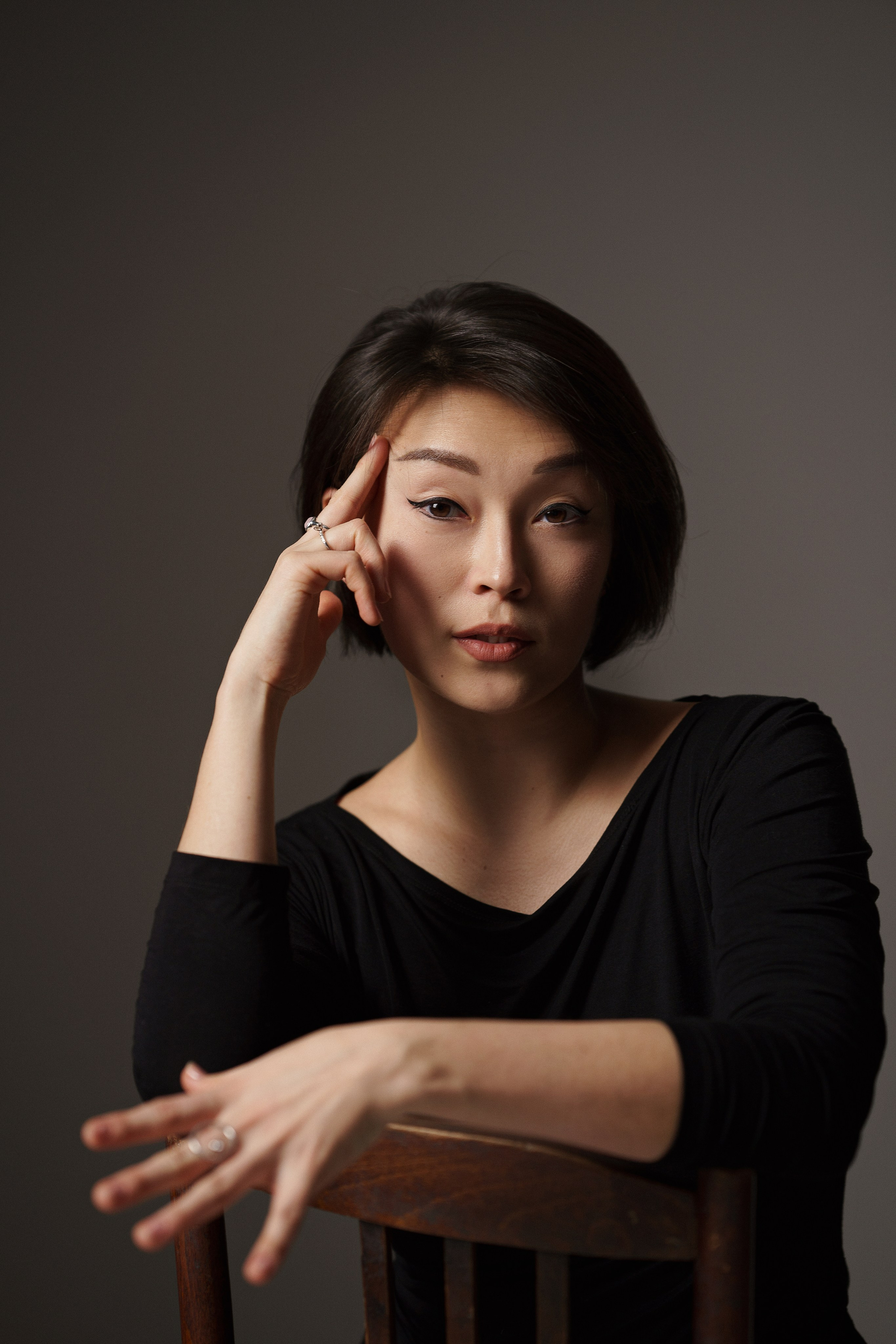 Женская фотосессия с эмоциональными кадрами