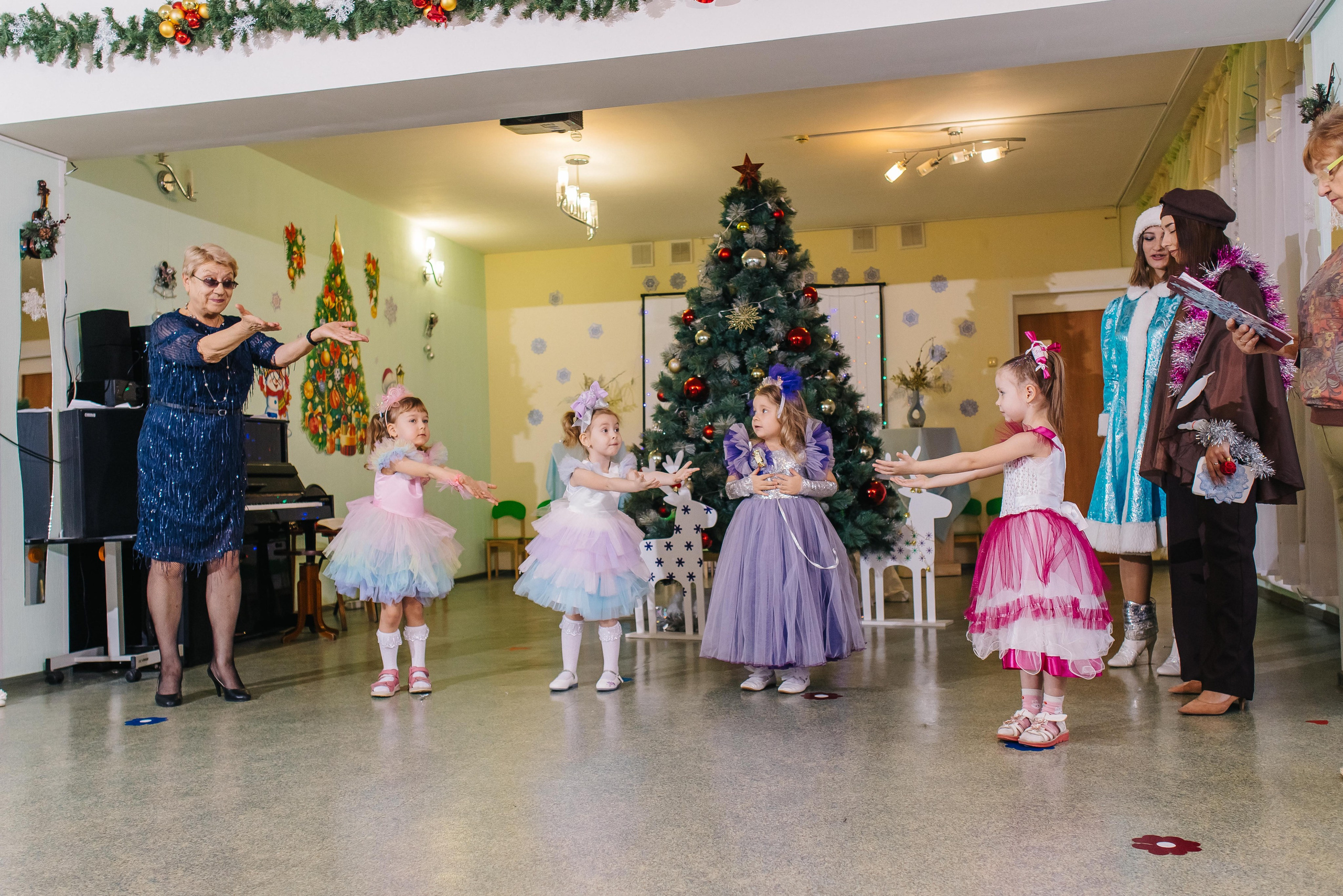 Новогодние утренники в детском саду. Свадебный и семейный фотограф Яна Стражева. Волгоград, Москва