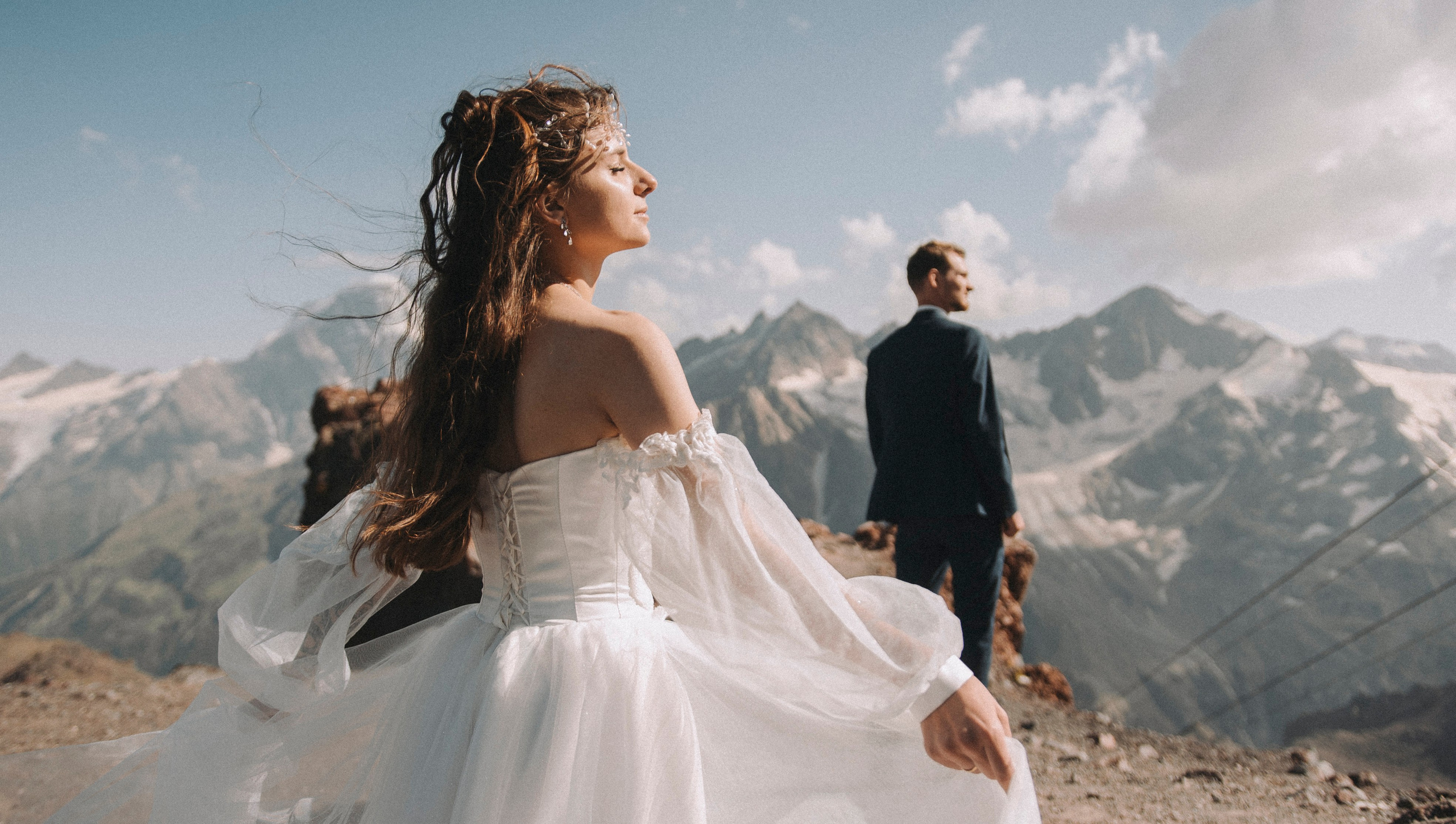 МЕЖДУ НЕБОМ И ЗЕМЛЕЙ. Фотограф Настя Конник | Пятигорск | Эльбрус | Домбай | Архыз | Видеограф КМВ