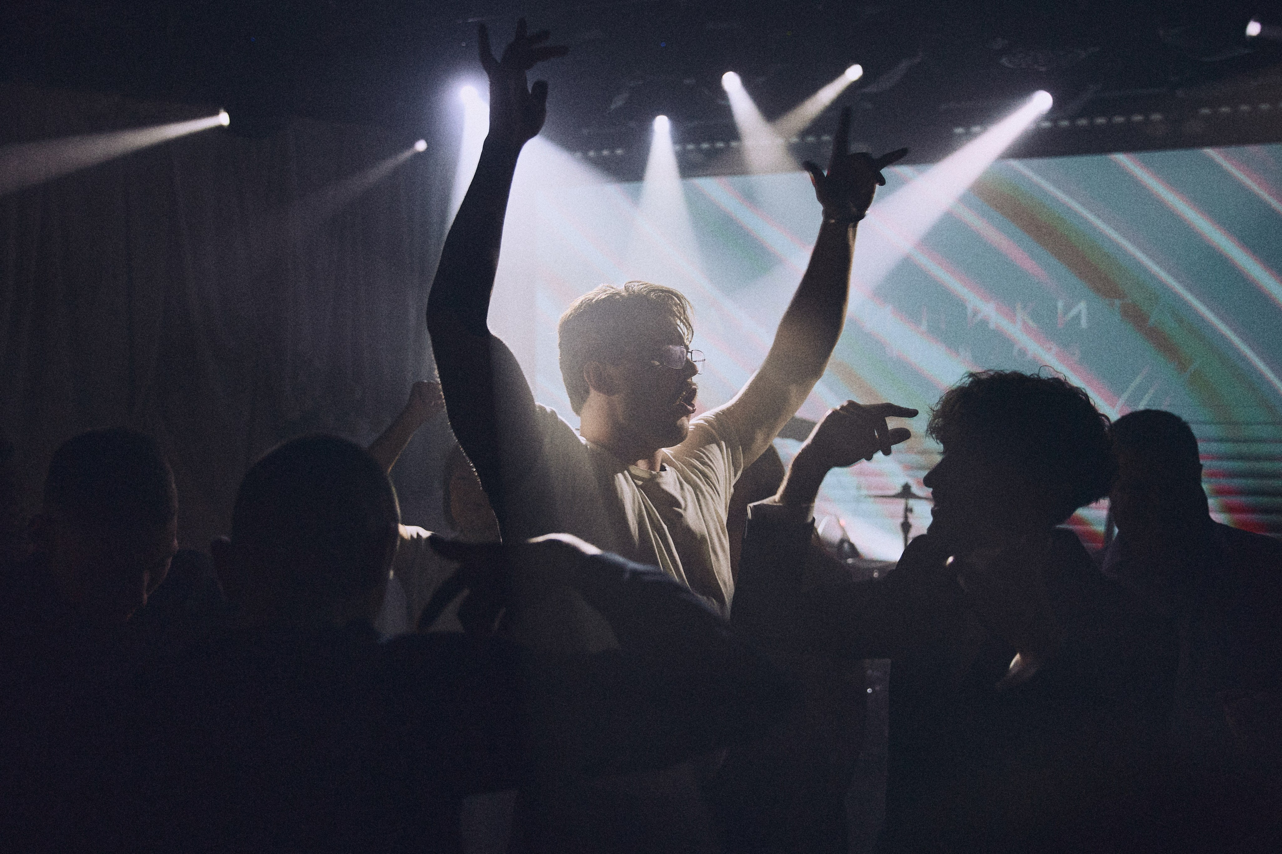 VIBE&VELVET. Дмитрий Мазуркевич: Профессиональный Репортажный Фотограф