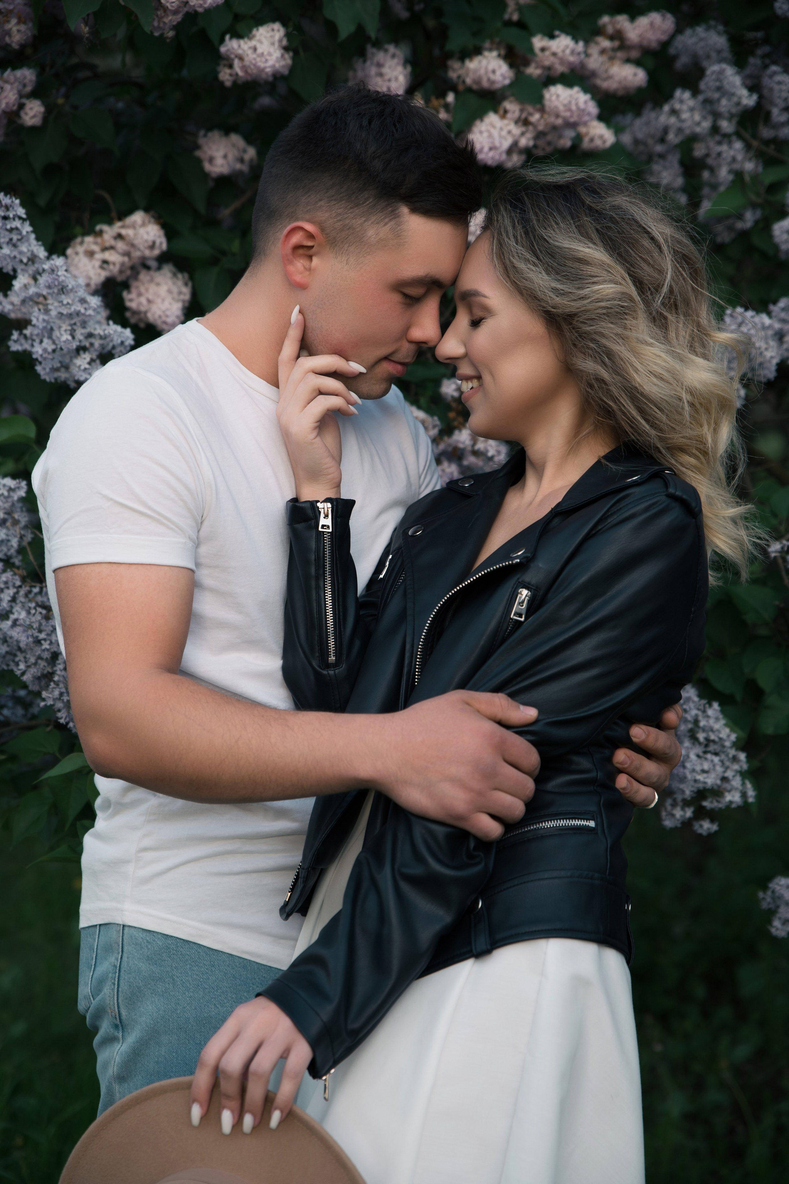 Love story сирень Ульяна и Никита. Саенко Людмила Фотограф из Тулы