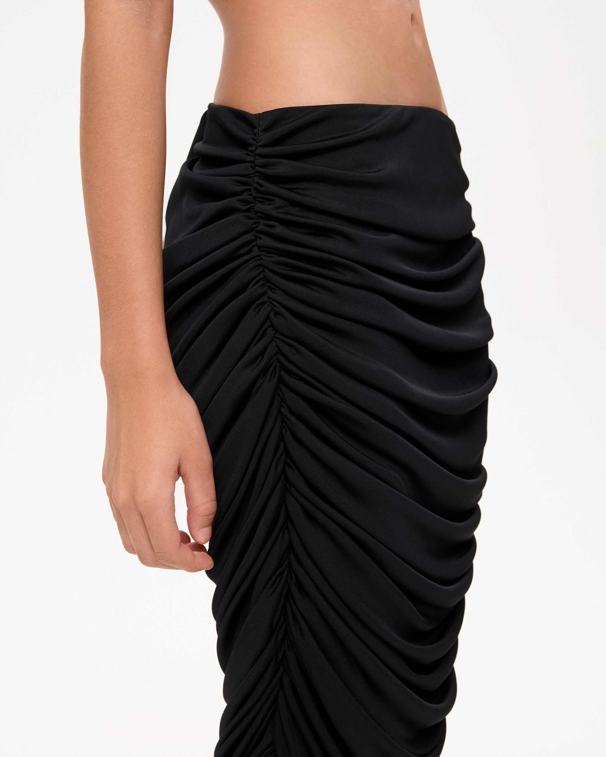 Каталог для бренда The Rozie. Фотограф для брендов в Москве Ксения Чупрунова