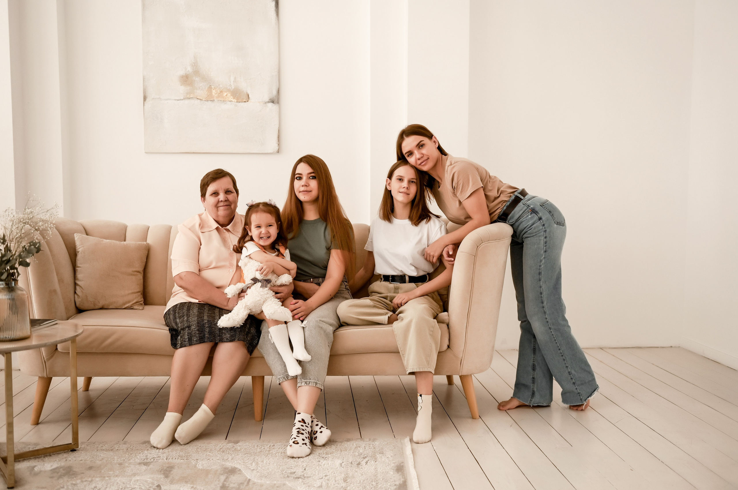 Семейная студийная  фотосессия 2. Свадебный, семейный, детский, контент фотограф в Омске Максим Ильин